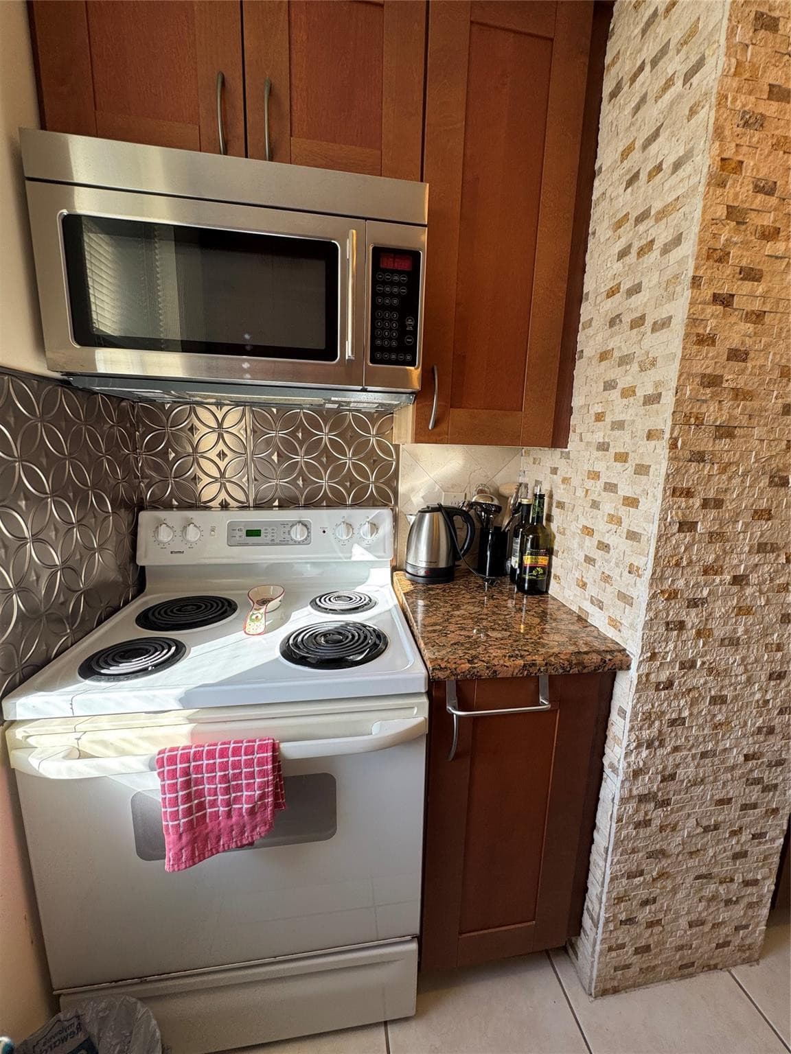 111 Briny Avenue 26-11, Pompano Beach, FL 33062 — photo 5 of 27