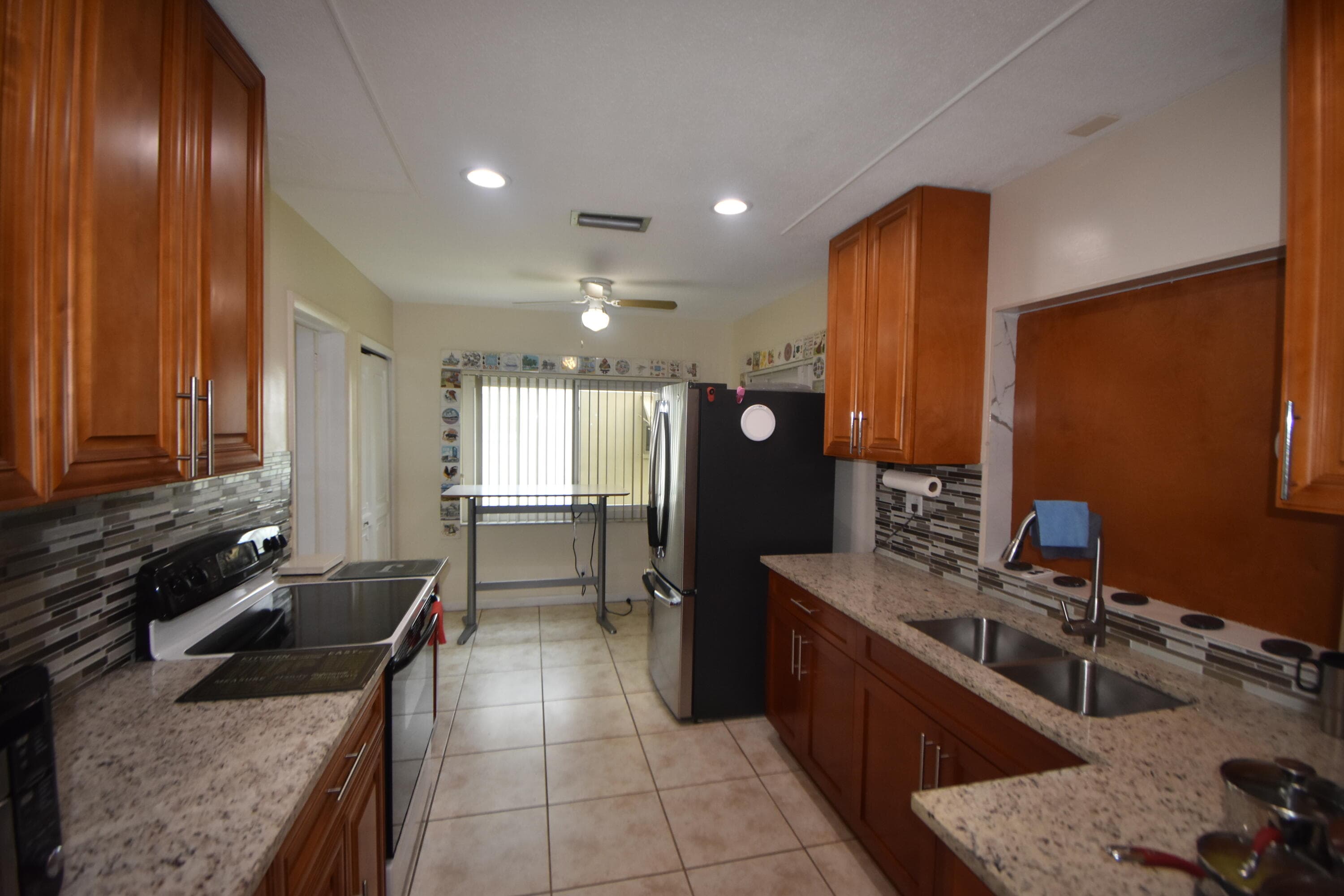 4250 NW 49th Terrace, Lauderdale Lakes, FL 33319 — photo 5 of 28