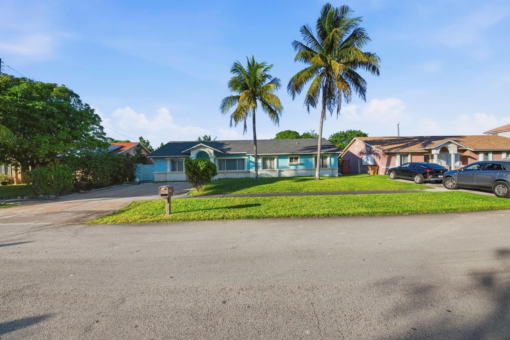 561 NE 38th Street, Deerfield Beach, FL 33064 — photo 1 of 6