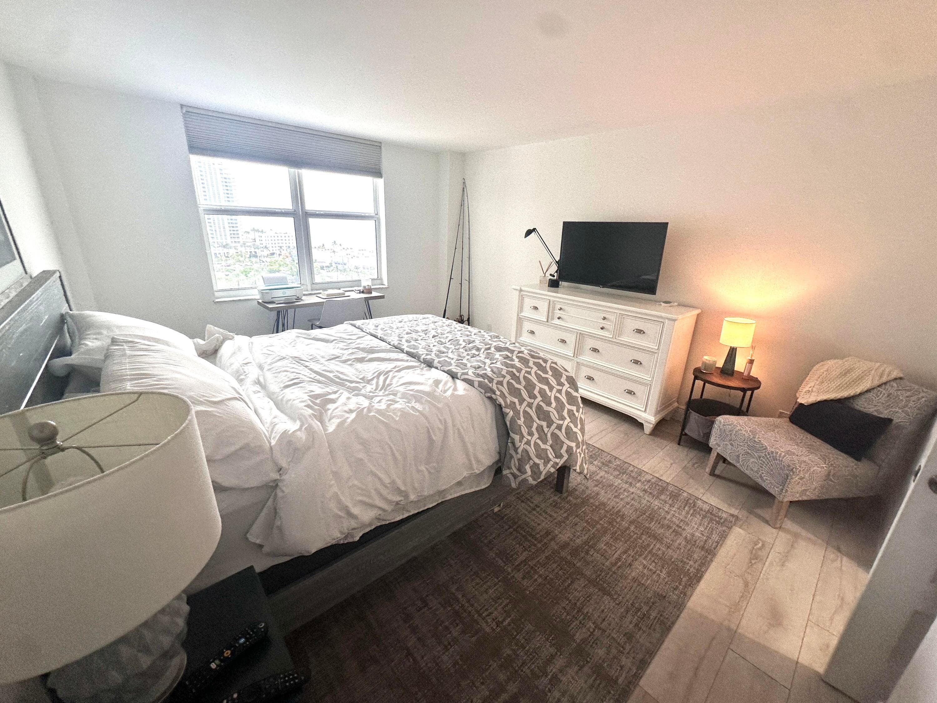 1 Las Olas Circle 1211, Fort Lauderdale, FL 33316 — photo 10 of 47