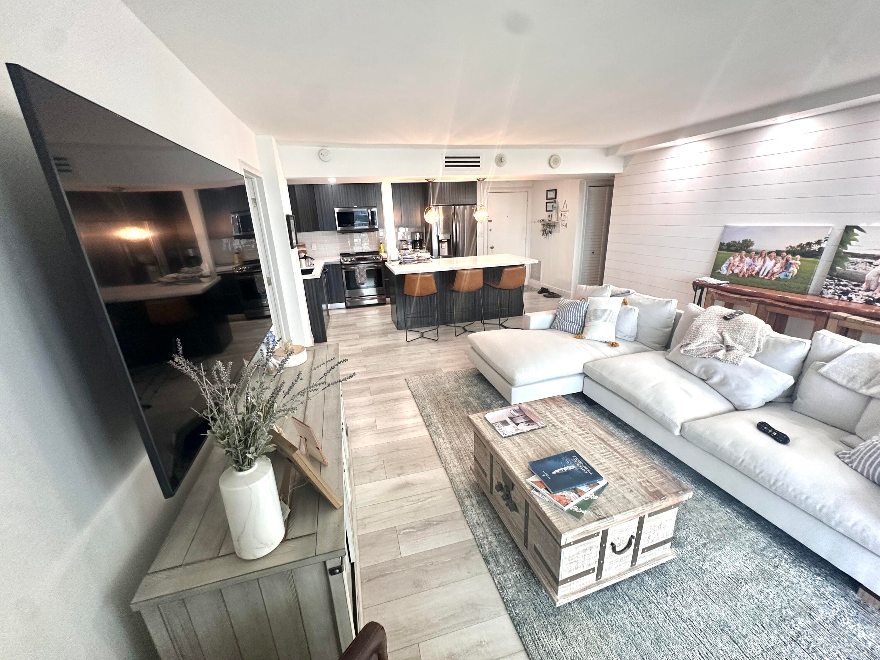 1 Las Olas Circle 1211, Fort Lauderdale, FL 33316 — photo 3 of 47