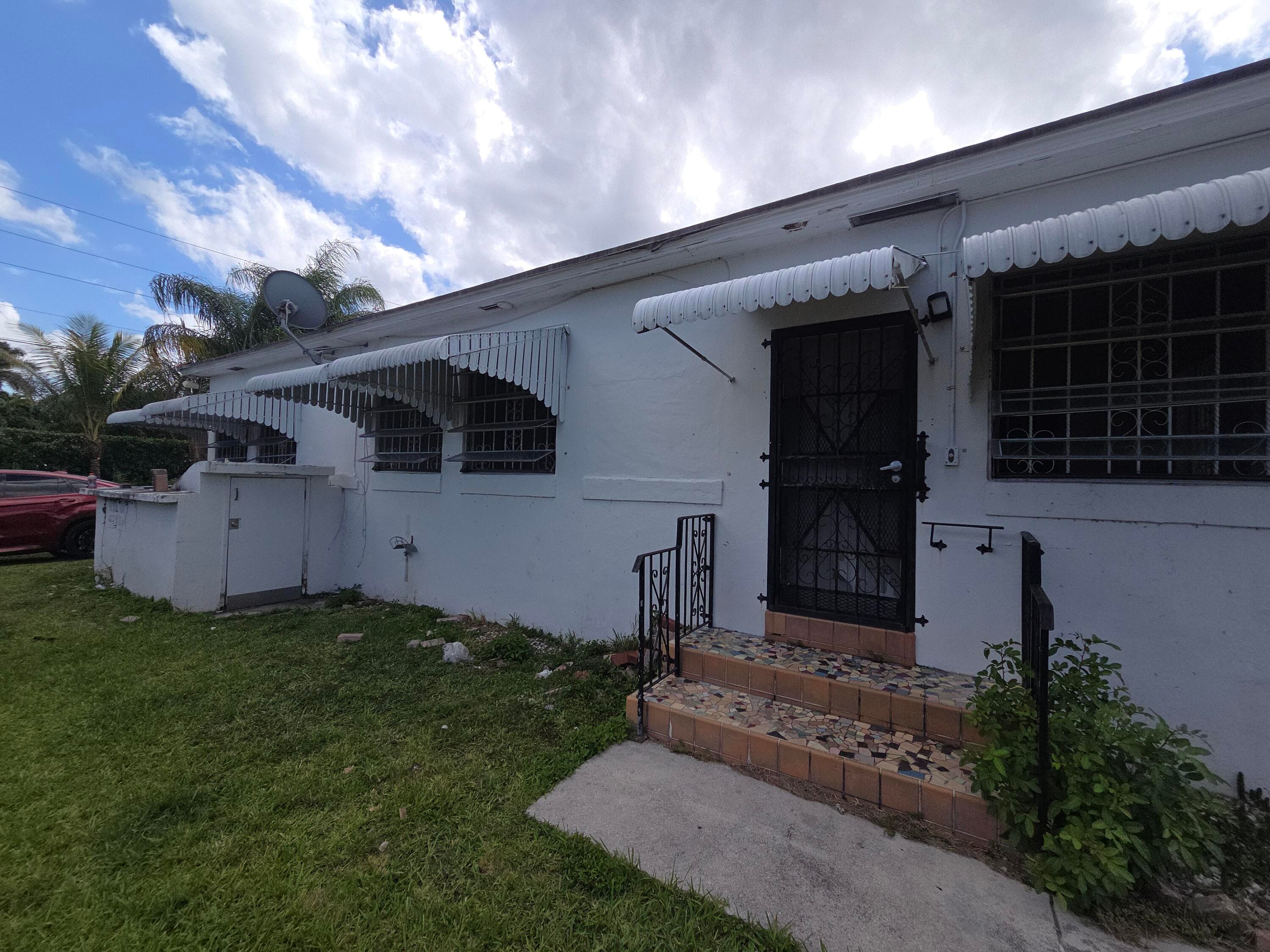 145 SW 3rd Avenue, Florida City, FL 33034 — photo 6 of 39