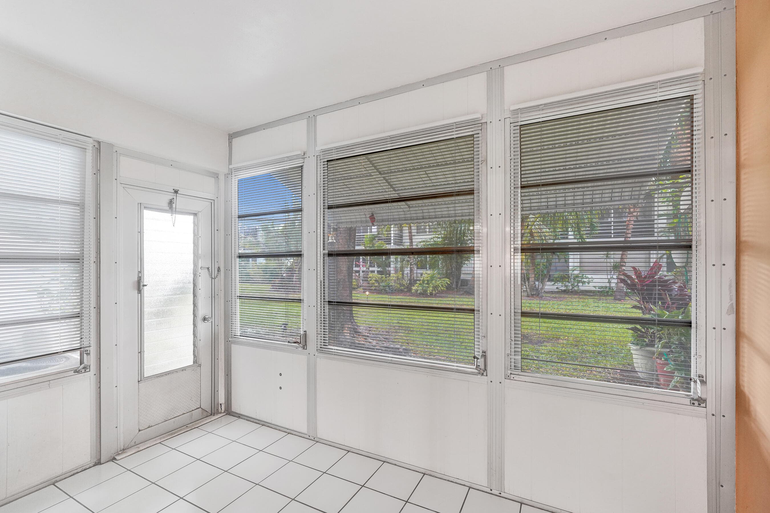 2551 W Golf Boulevard 108, Pompano Beach, FL 33064 — photo 12 of 28