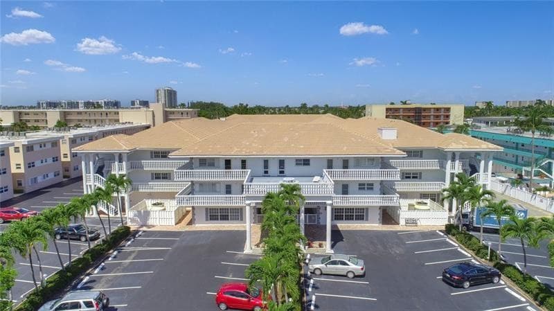 1461 S Ocean Boulevard S 321, Lauderdale-By-The-Sea, FL 33062 — photo 3 of 40