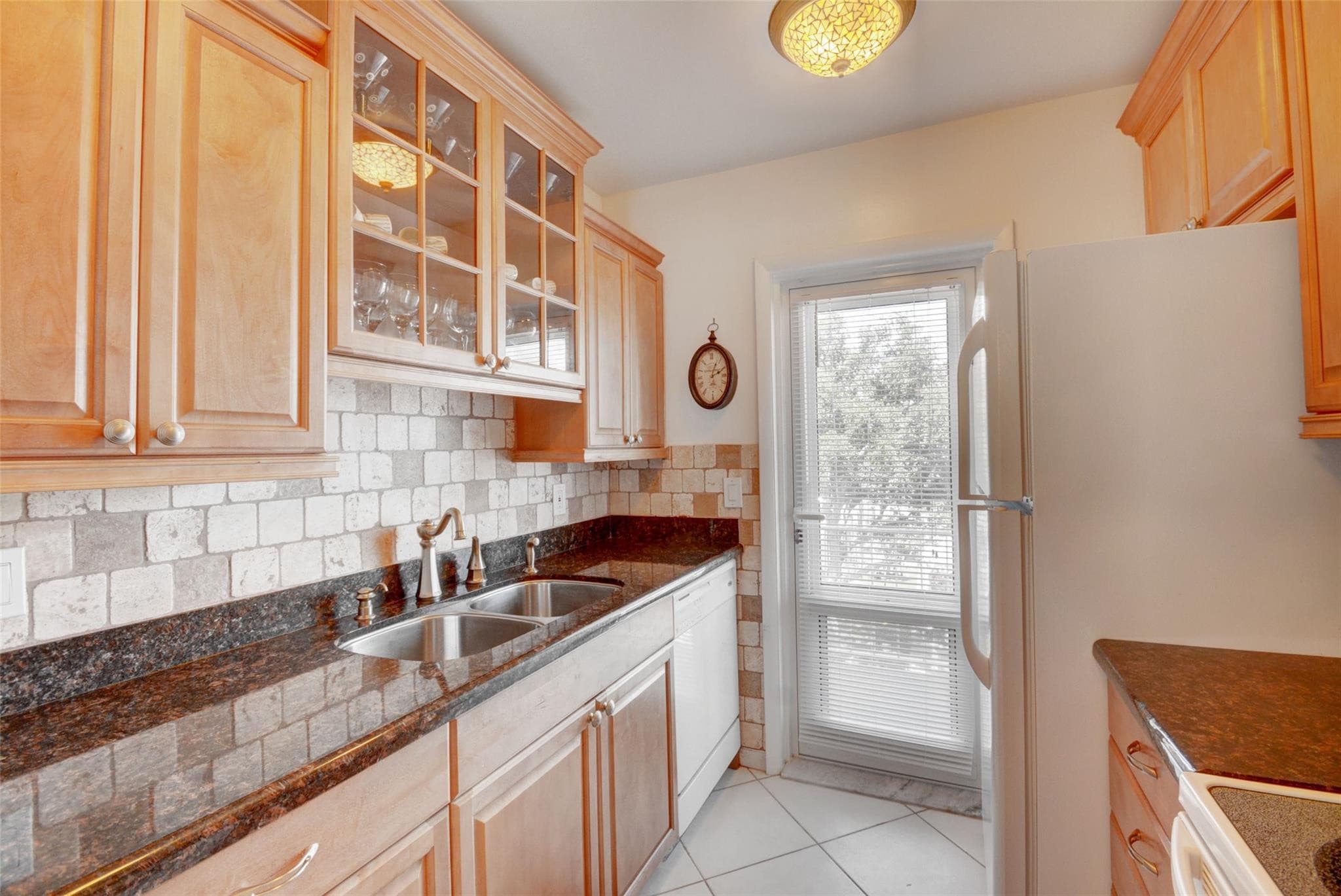 1461 S Ocean Boulevard S 321, Lauderdale-By-The-Sea, FL 33062 — photo 18 of 40