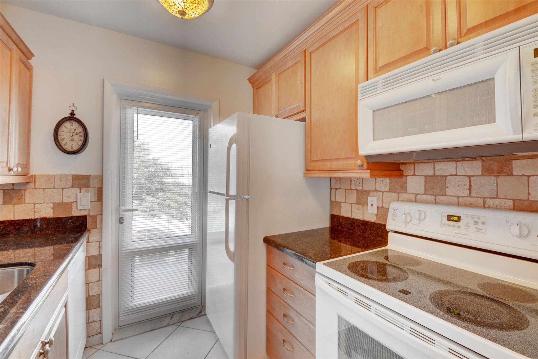 1461 S Ocean Boulevard S 321, Lauderdale-By-The-Sea, FL 33062 — photo 19 of 40
