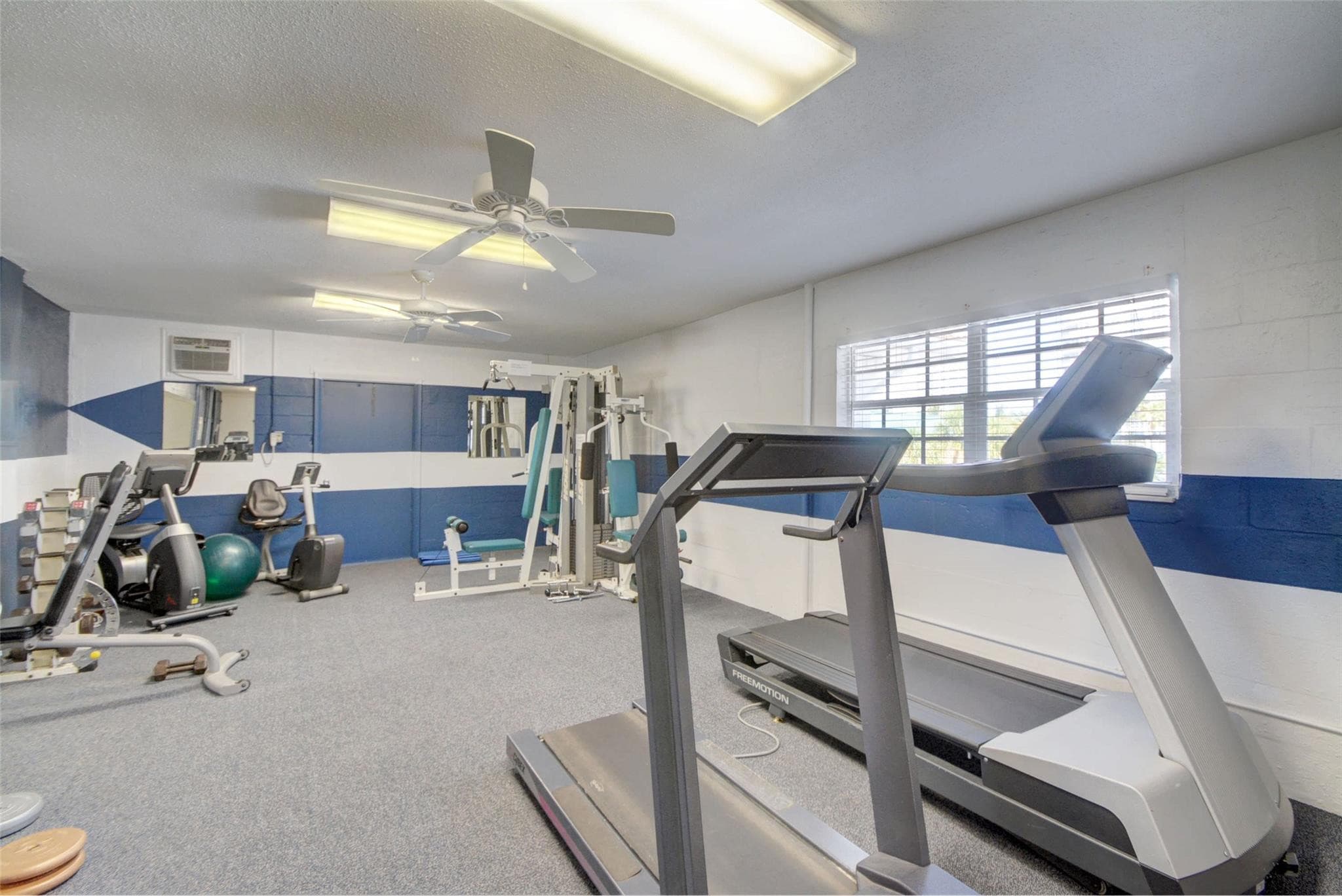 1461 S Ocean Boulevard S 321, Lauderdale-By-The-Sea, FL 33062 — photo 28 of 40