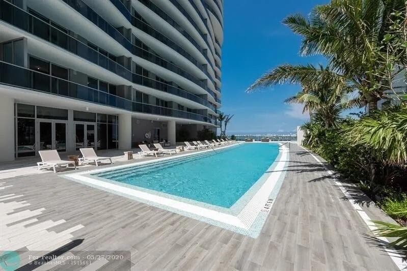 488 NE 18th Street 905, Miami, FL 33132 — photo 9 of 12