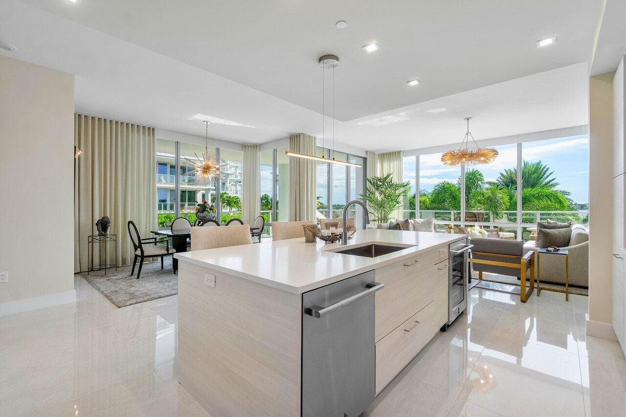 3 Water Club Way 401, North Palm Beach, FL 33408 — photo 4 of 36