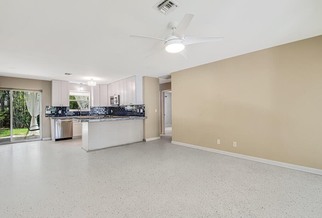 1612 N Ocean Breeze, Lake Worth Beach, FL 33460 — photo 9 of 40