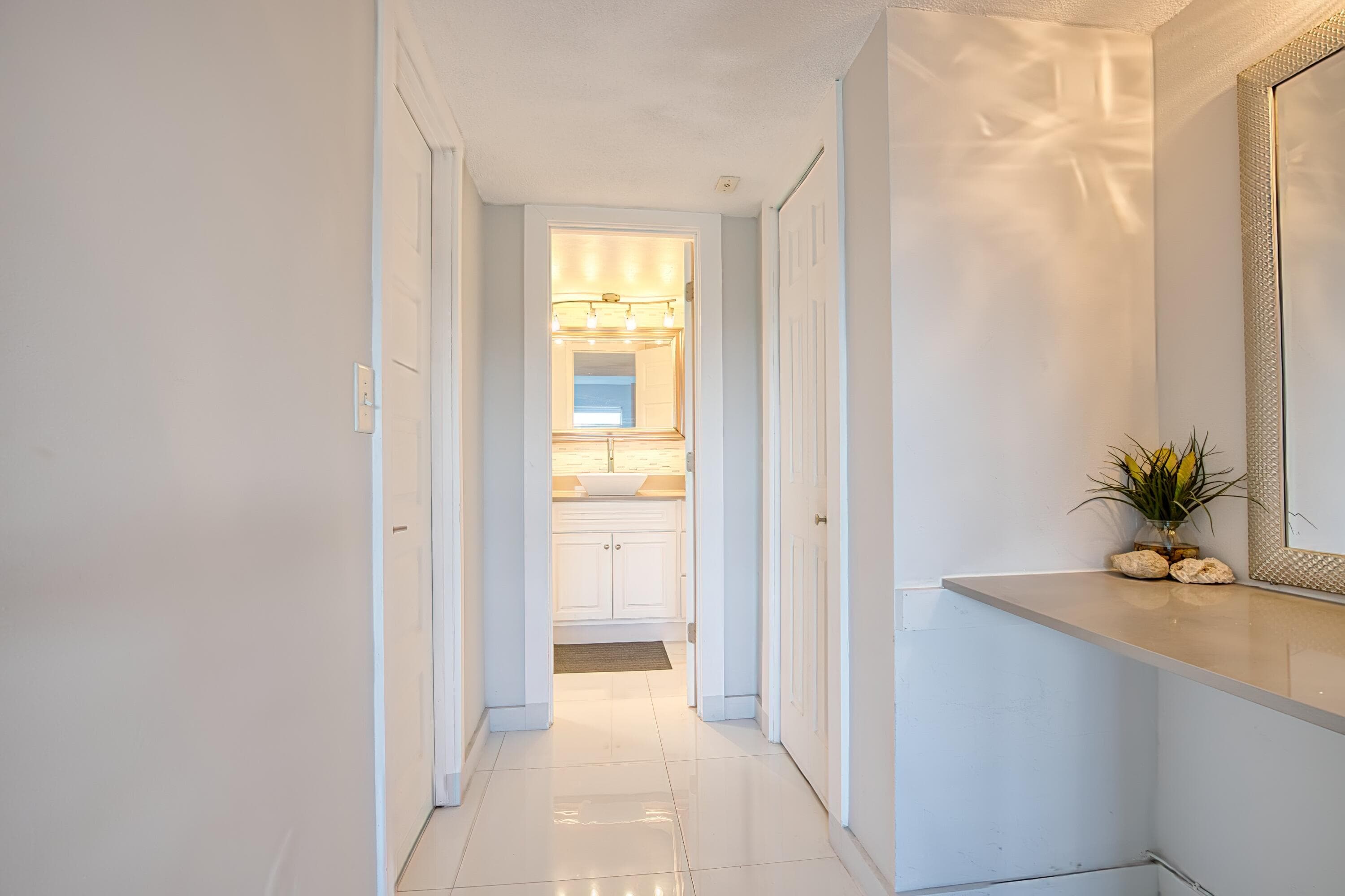 2950 N Palm Aire Drive 205, Pompano Beach, FL 33069 — photo 13 of 31