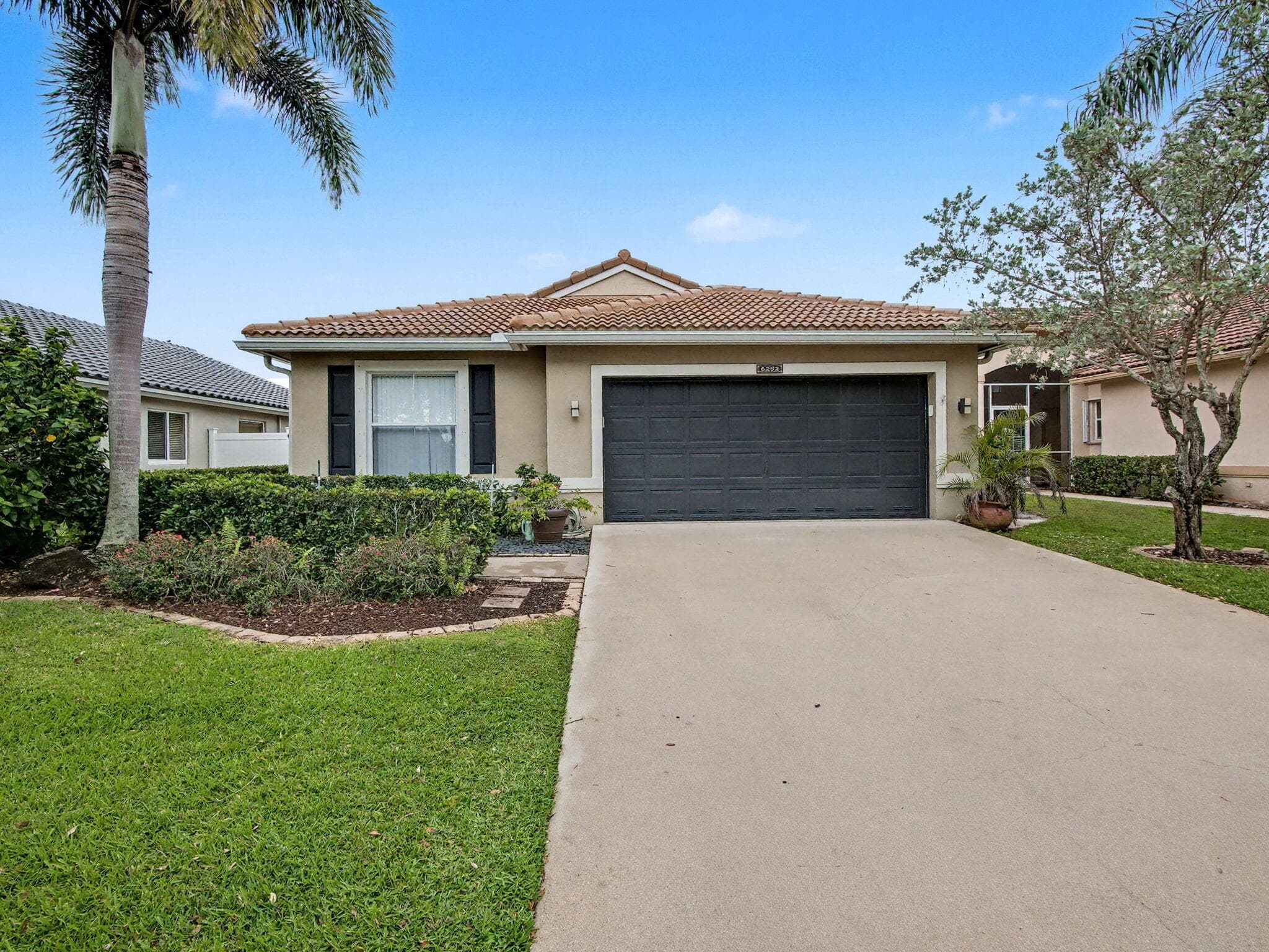 6292 Grand Cypress Circle, Lake Worth, FL 33463 — photo 2 of 47