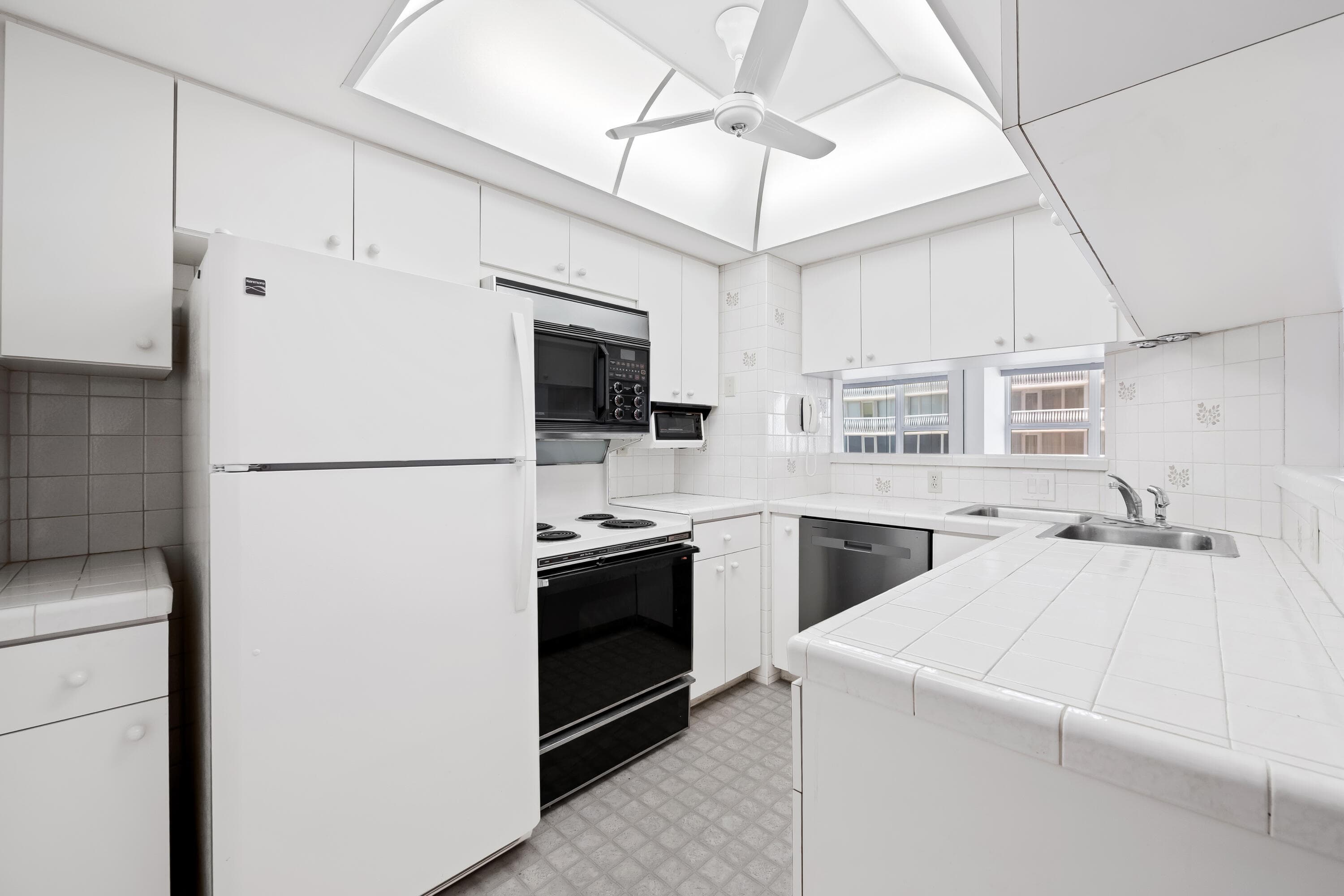 4010 Galt Ocean Drive 702, Fort Lauderdale, FL 33308 — photo 14 of 56