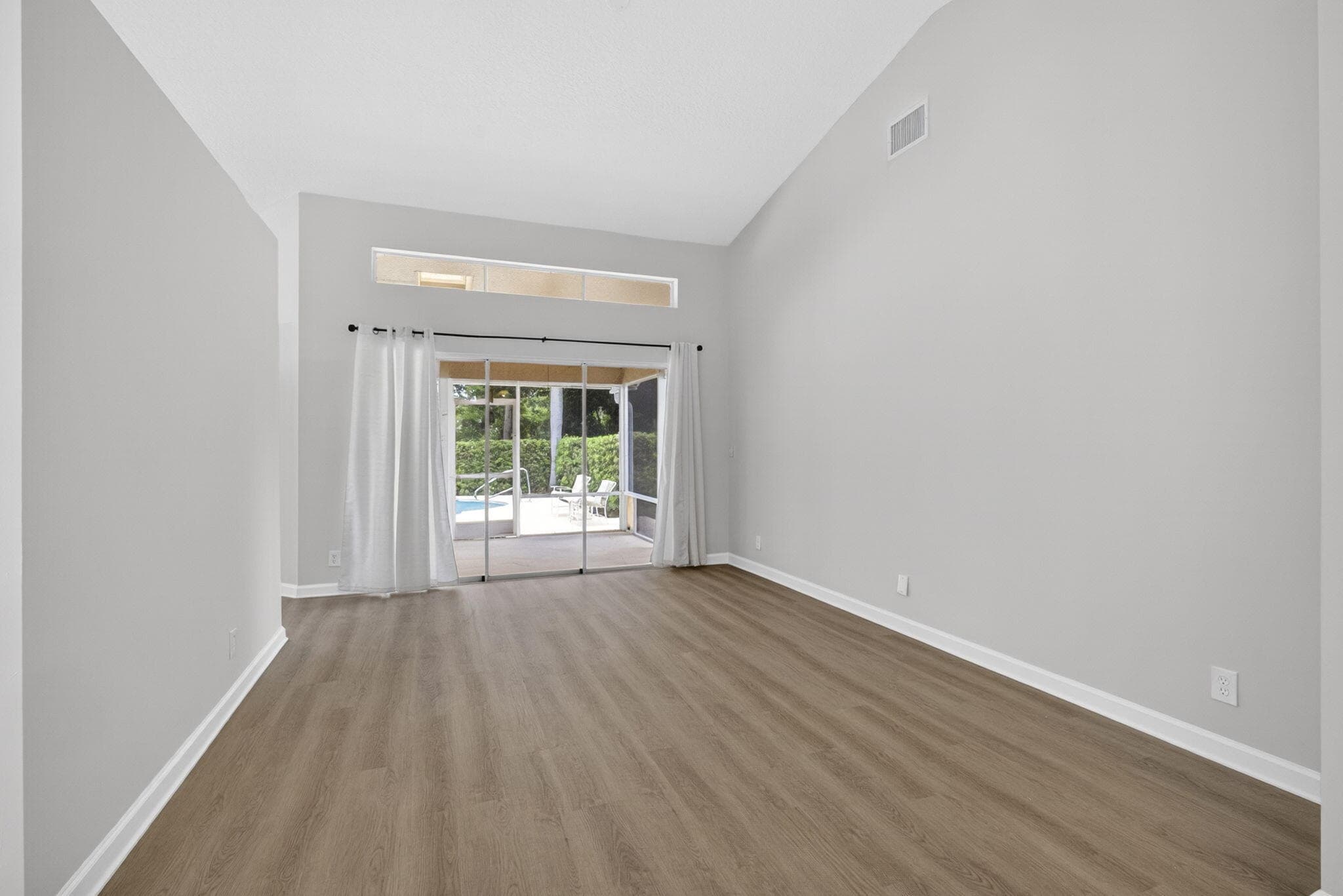 103 Oxford Court, Royal Palm Beach, FL 33411 — photo 14 of 74