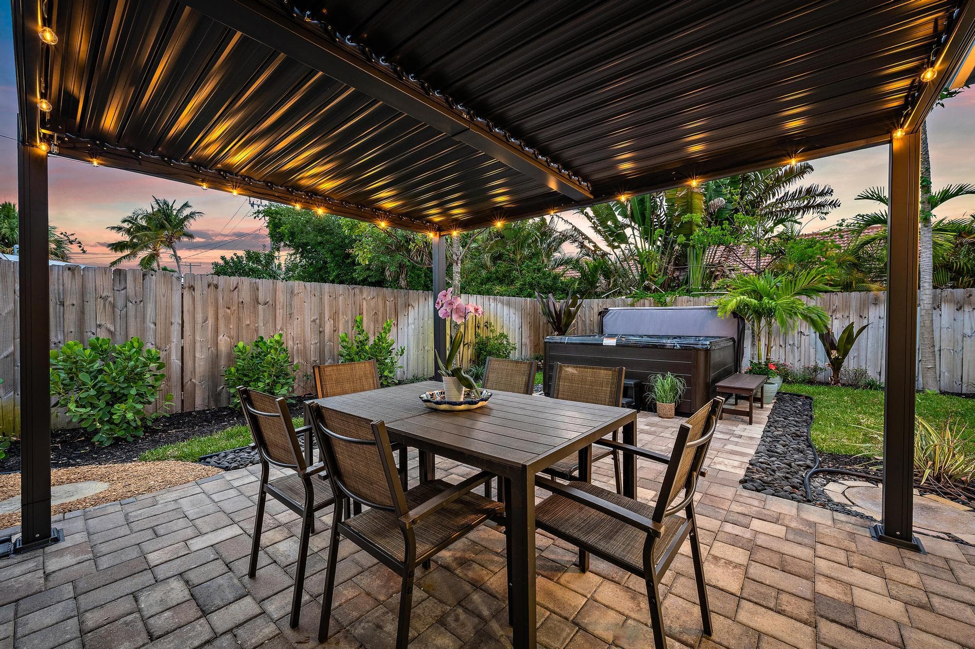 517 Gulf Road, North Palm Beach, FL 33408 — photo 33 of 59