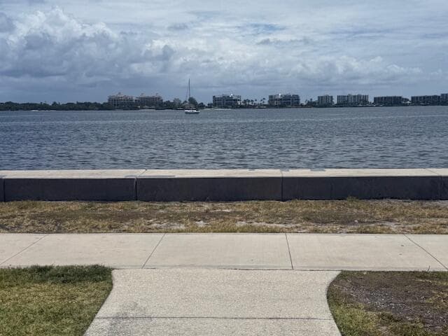 327 S Ocean Breeze Drive 1, Lake Worth Beach, FL 33460 — photo 16 of 23