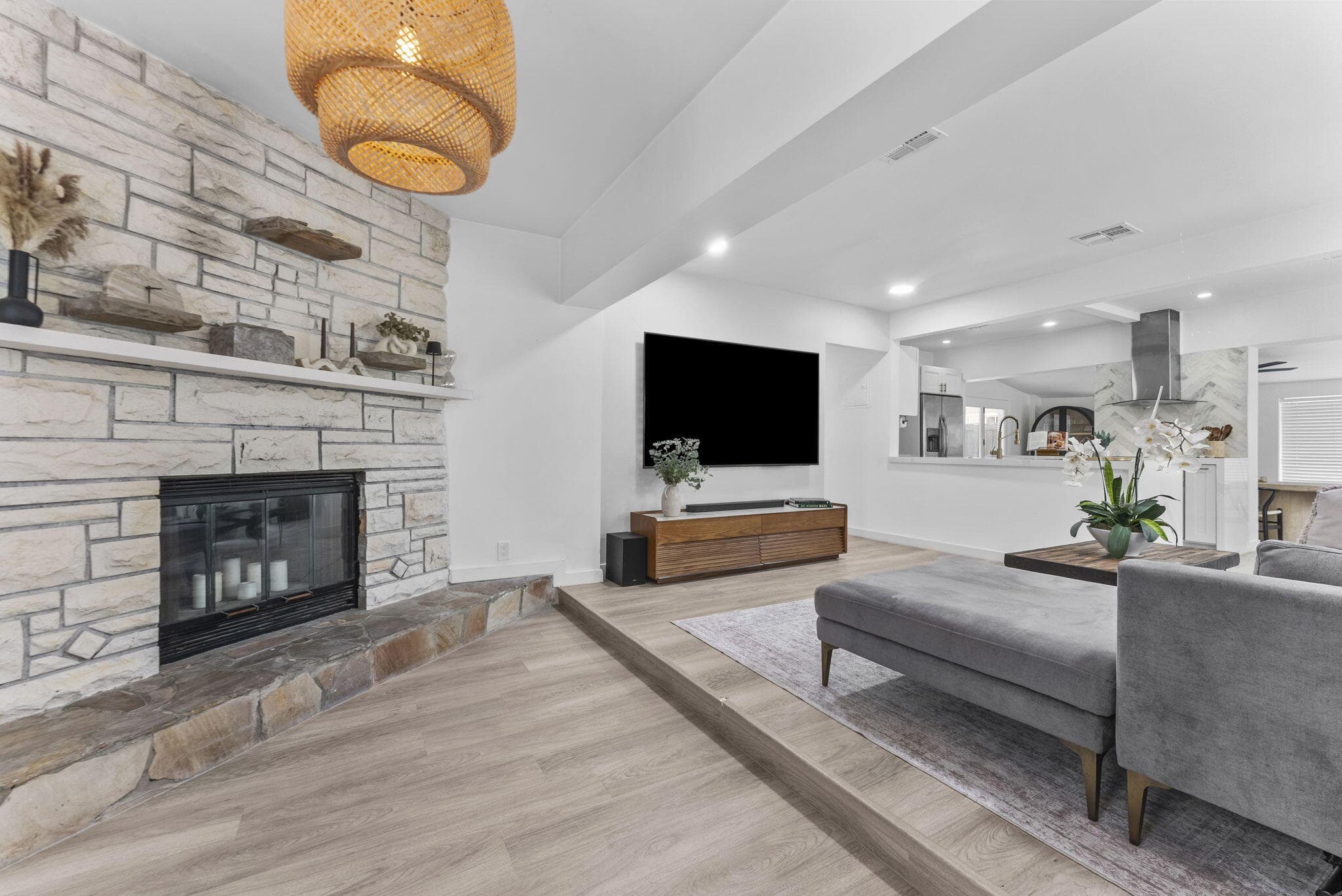 606 SW 19th Street, Fort Lauderdale, FL 33315 — photo 13 of 36