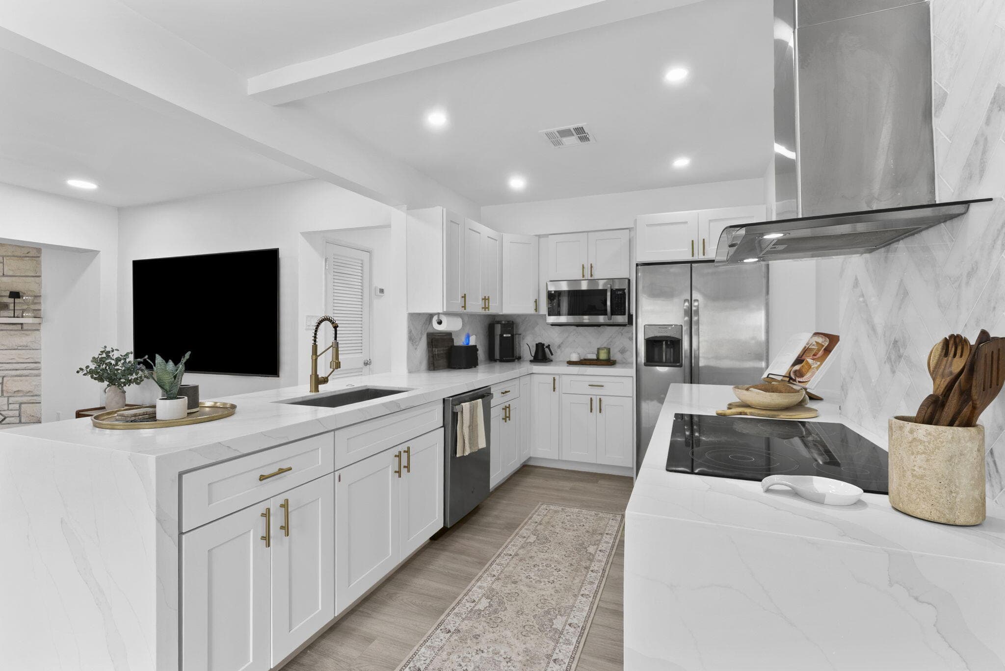 606 SW 19th Street, Fort Lauderdale, FL 33315 — photo 5 of 36