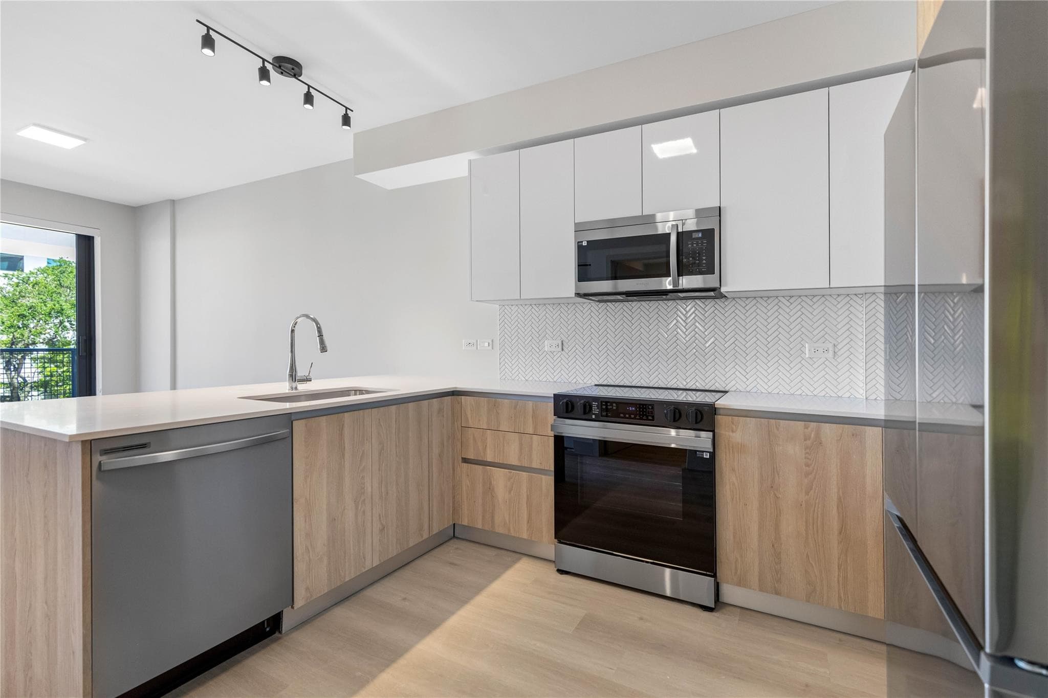 1770 S Young Circle 1616, Hollywood, FL 33020 — photo 18 of 20