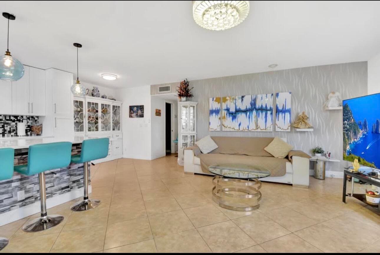 1232 Club Drive W D, Delray Beach, FL 33445 — photo 13 of 23