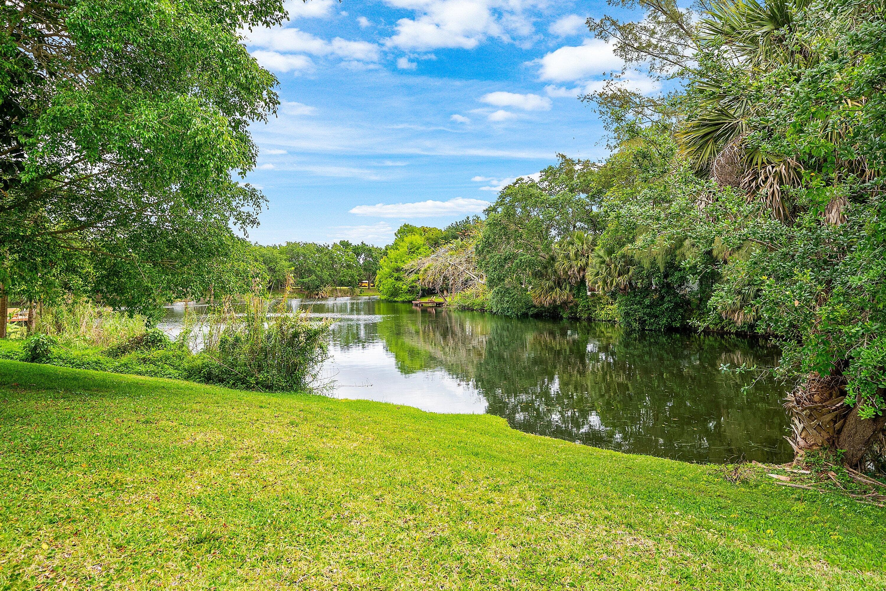 5575 Whirlaway Road, Palm Beach Gardens, FL 33418 — photo 7 of 56