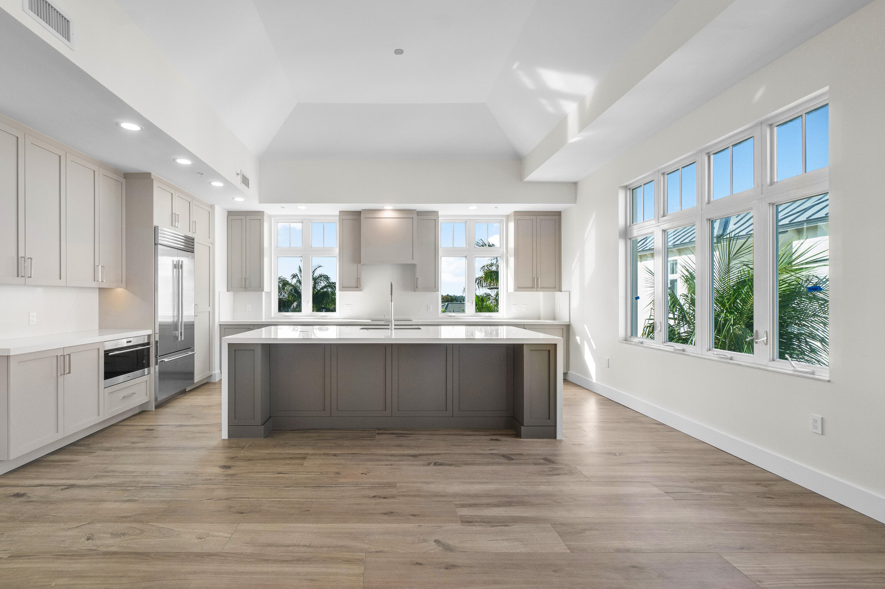 178 Lake Drive 4101, Palm Beach Shores, FL 33404 — photo 10 of 40