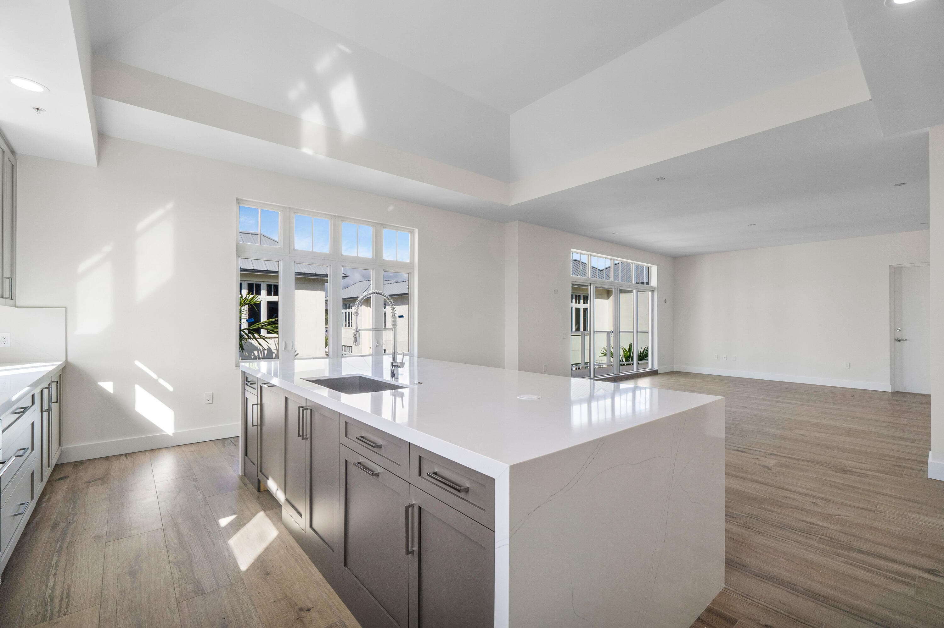 178 Lake Drive 4101, Palm Beach Shores, FL 33404 — photo 12 of 40