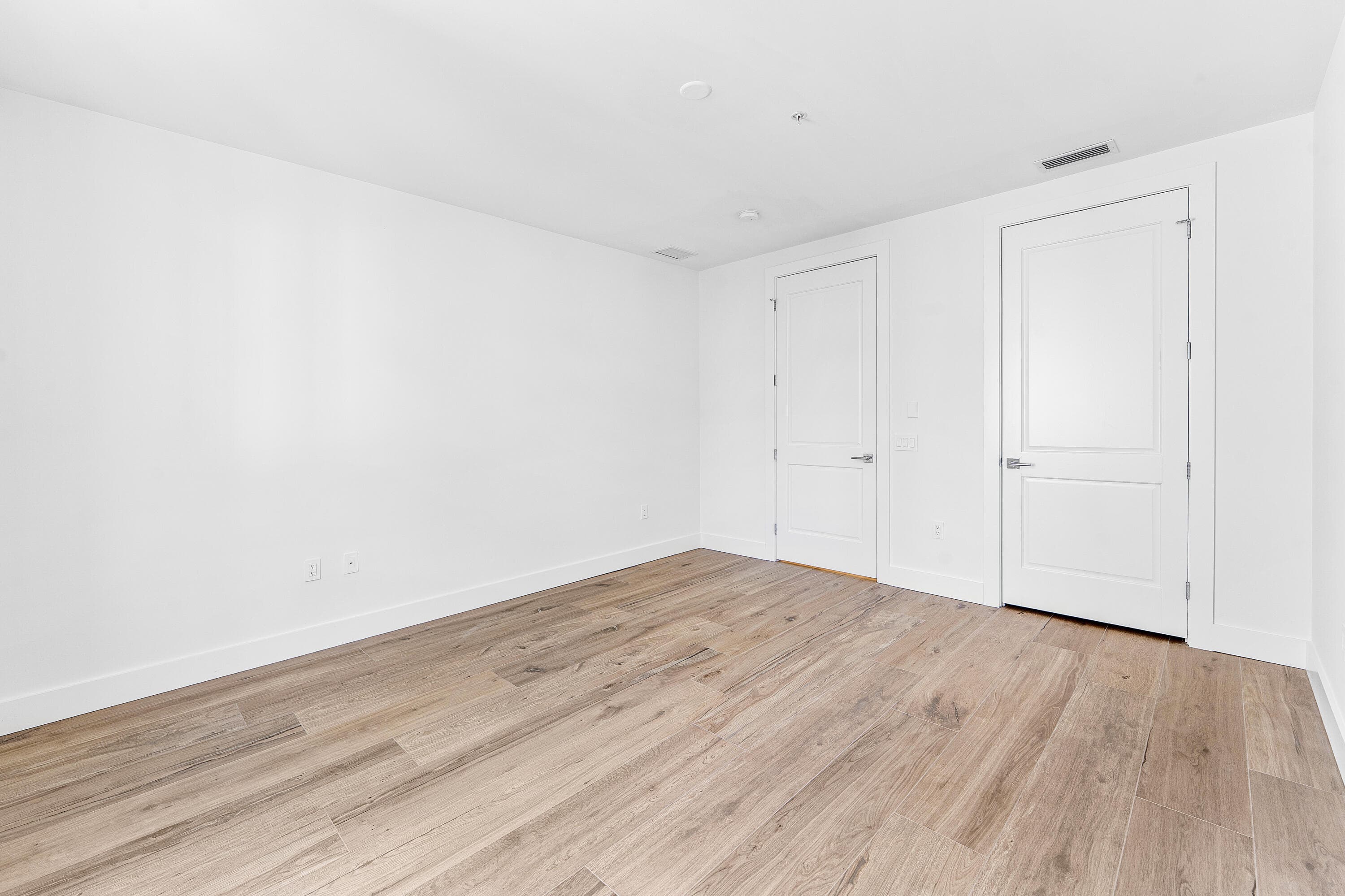 180 Lake Drive 2304, Palm Beach Shores, FL 33404 — photo 19 of 37