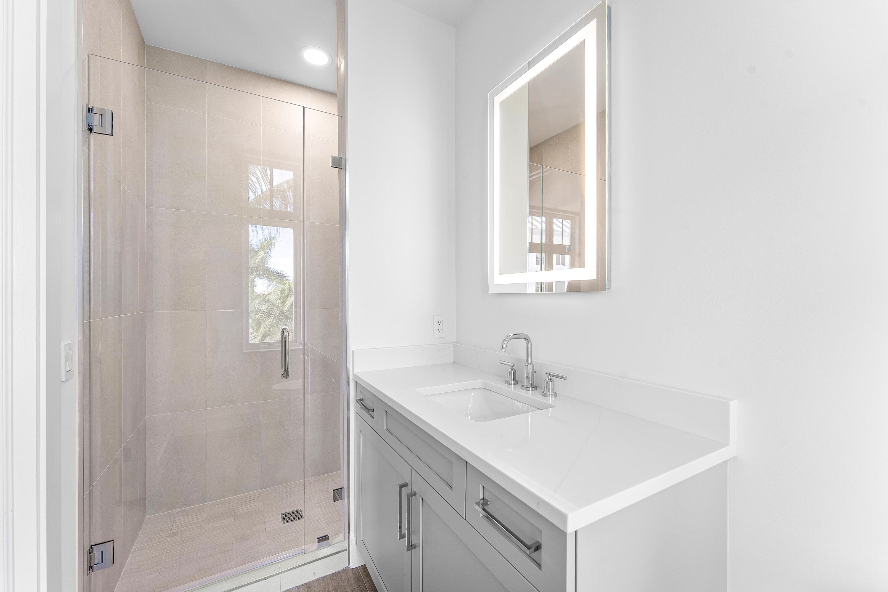180 Lake Drive 2304, Palm Beach Shores, FL 33404 — photo 21 of 37
