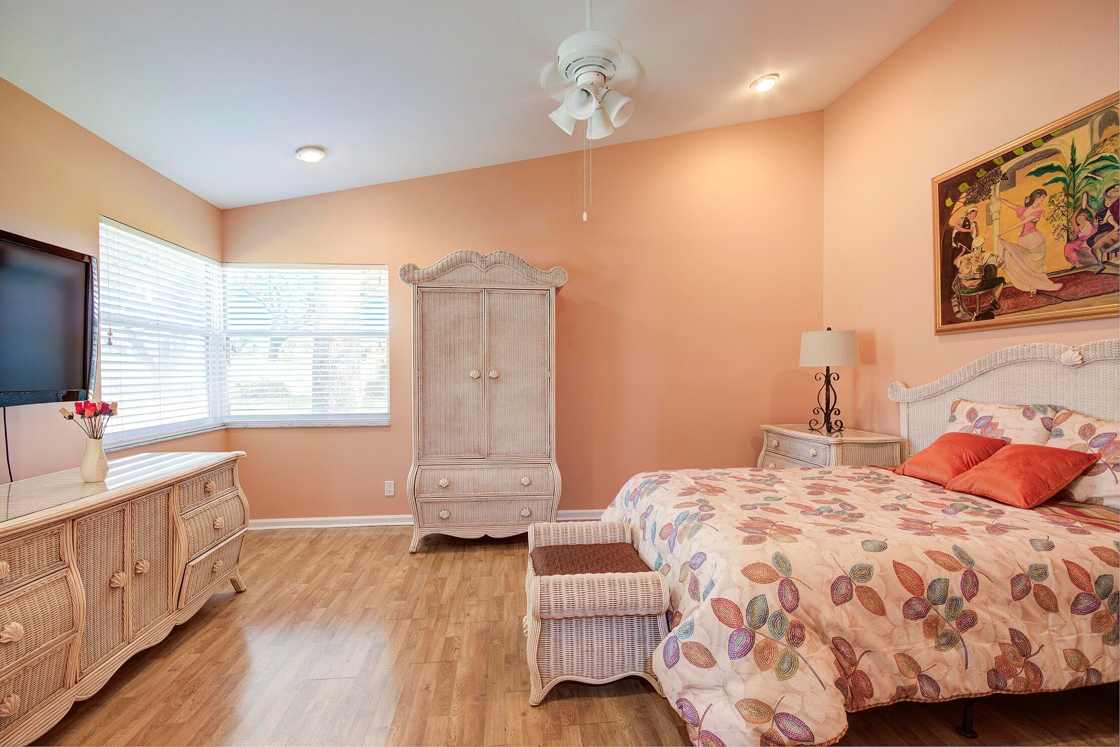 6395 Tiara Drive, Boynton Beach, FL 33437 — photo 9 of 37