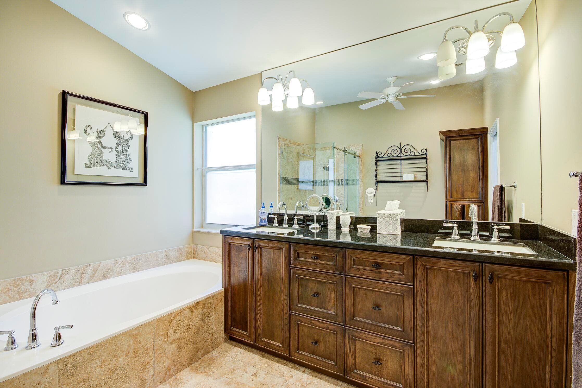 6395 Tiara Drive, Boynton Beach, FL 33437 — photo 10 of 37