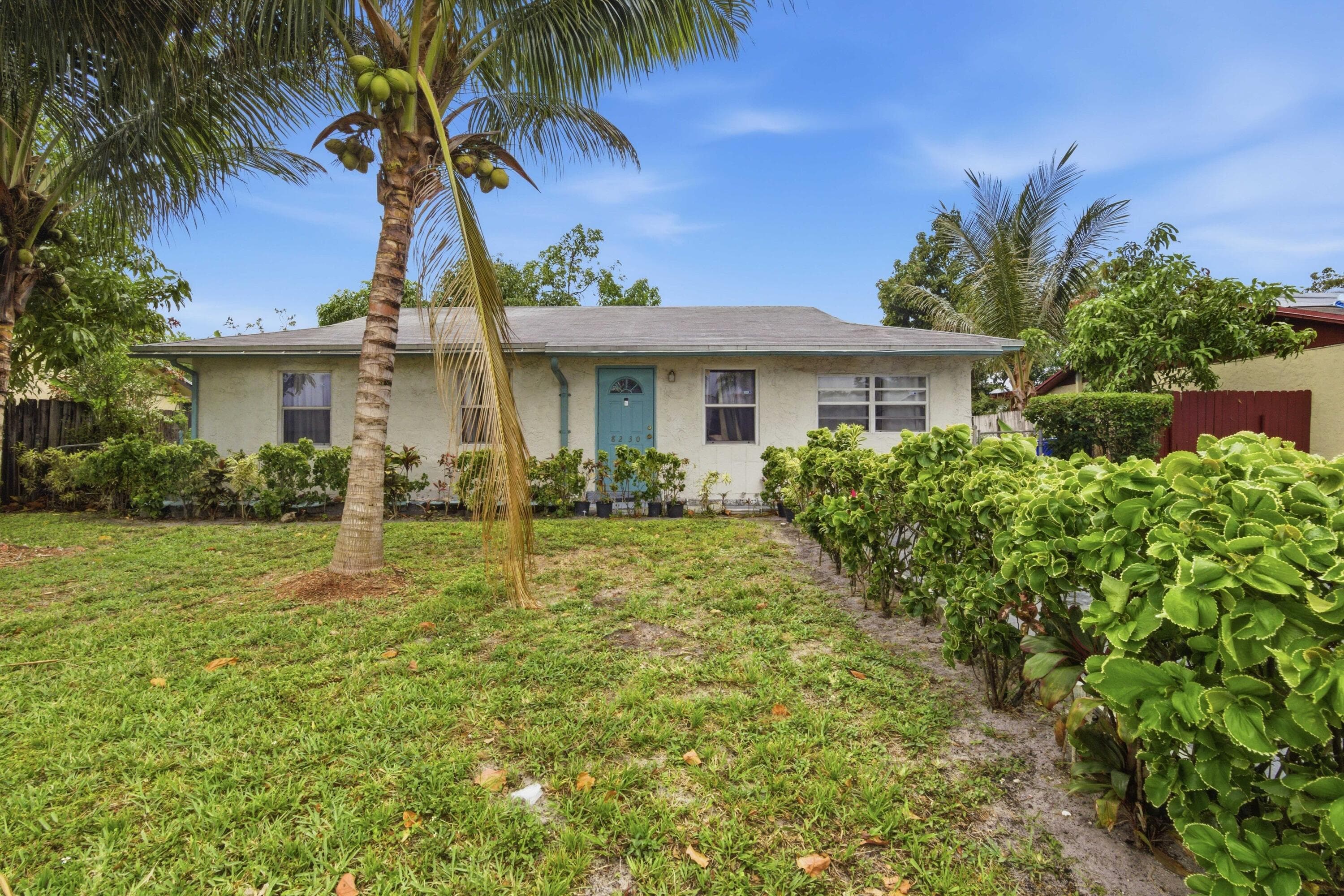 8230 SW 4th Place, North Lauderdale, FL 33068 — photo 6 of 23