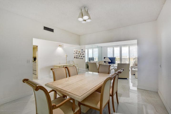 100 Worth Avenue 7, Palm Beach, FL 33480 — photo 8 of 28