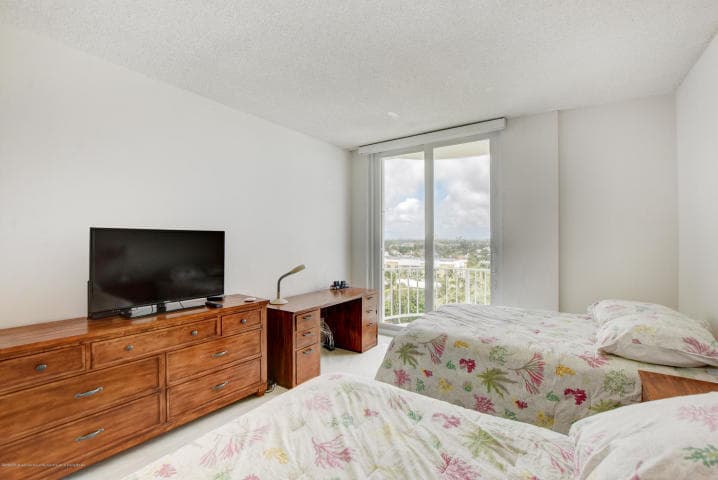 100 Worth Avenue 7, Palm Beach, FL 33480 — photo 14 of 28