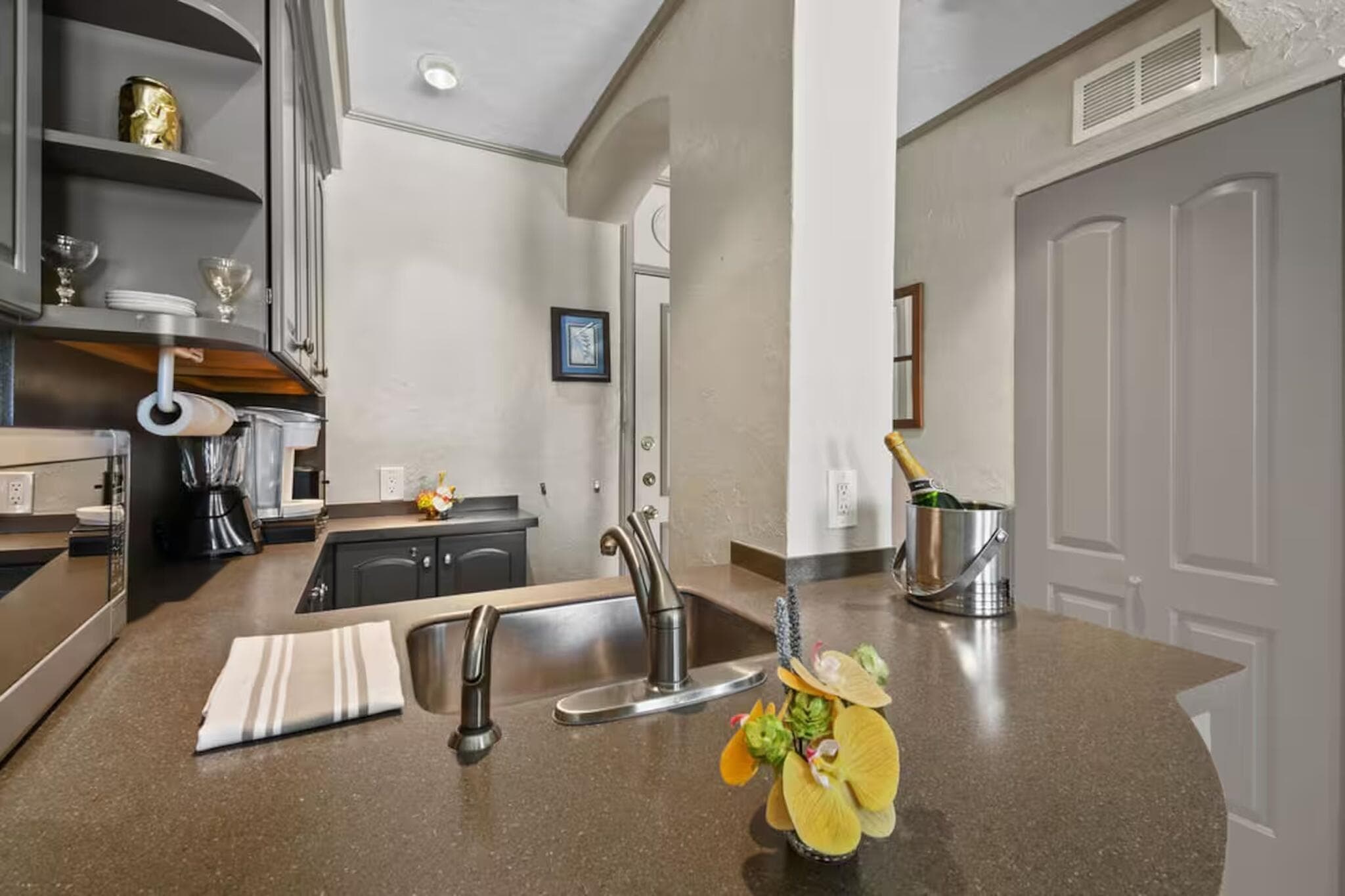 235 Sunrise 3244, Palm Beach, FL 33480 — photo 9 of 21
