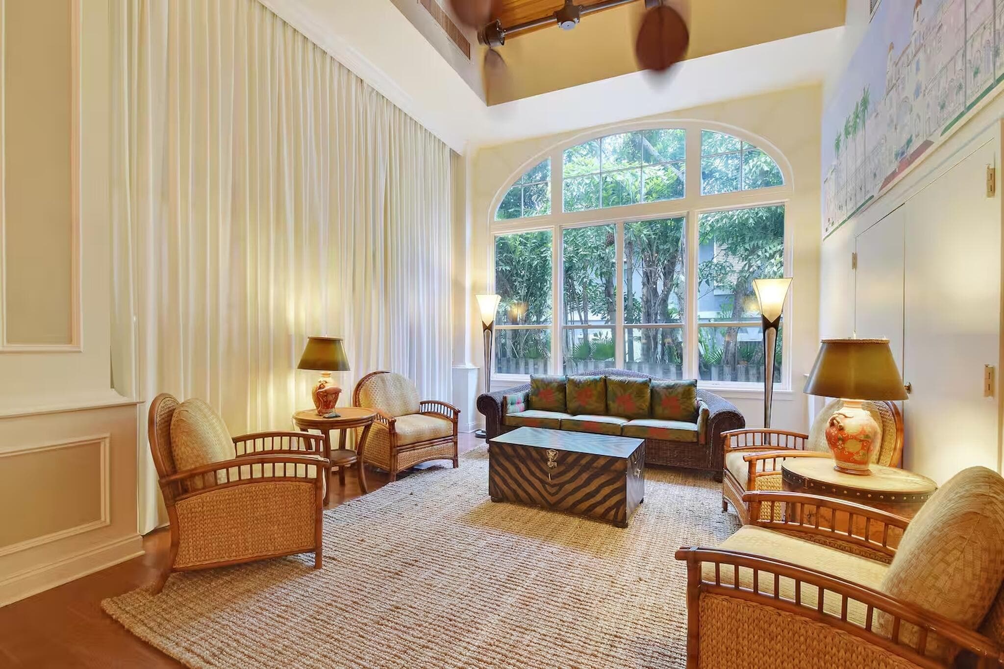 235 Sunrise 3244, Palm Beach, FL 33480 — photo 20 of 21