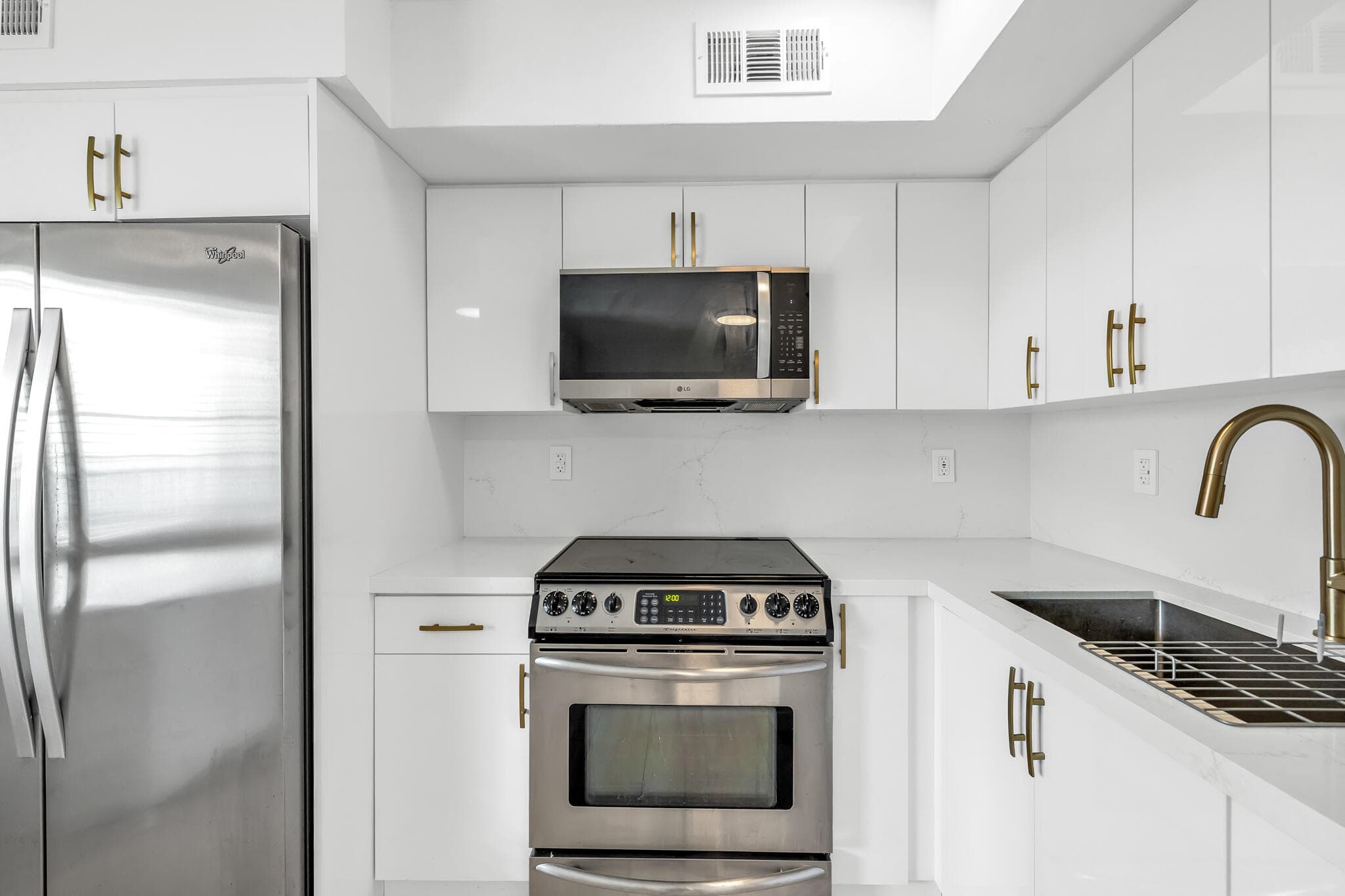924 SE 2nd Street 32, Fort Lauderdale, FL 33301 — photo 5 of 16