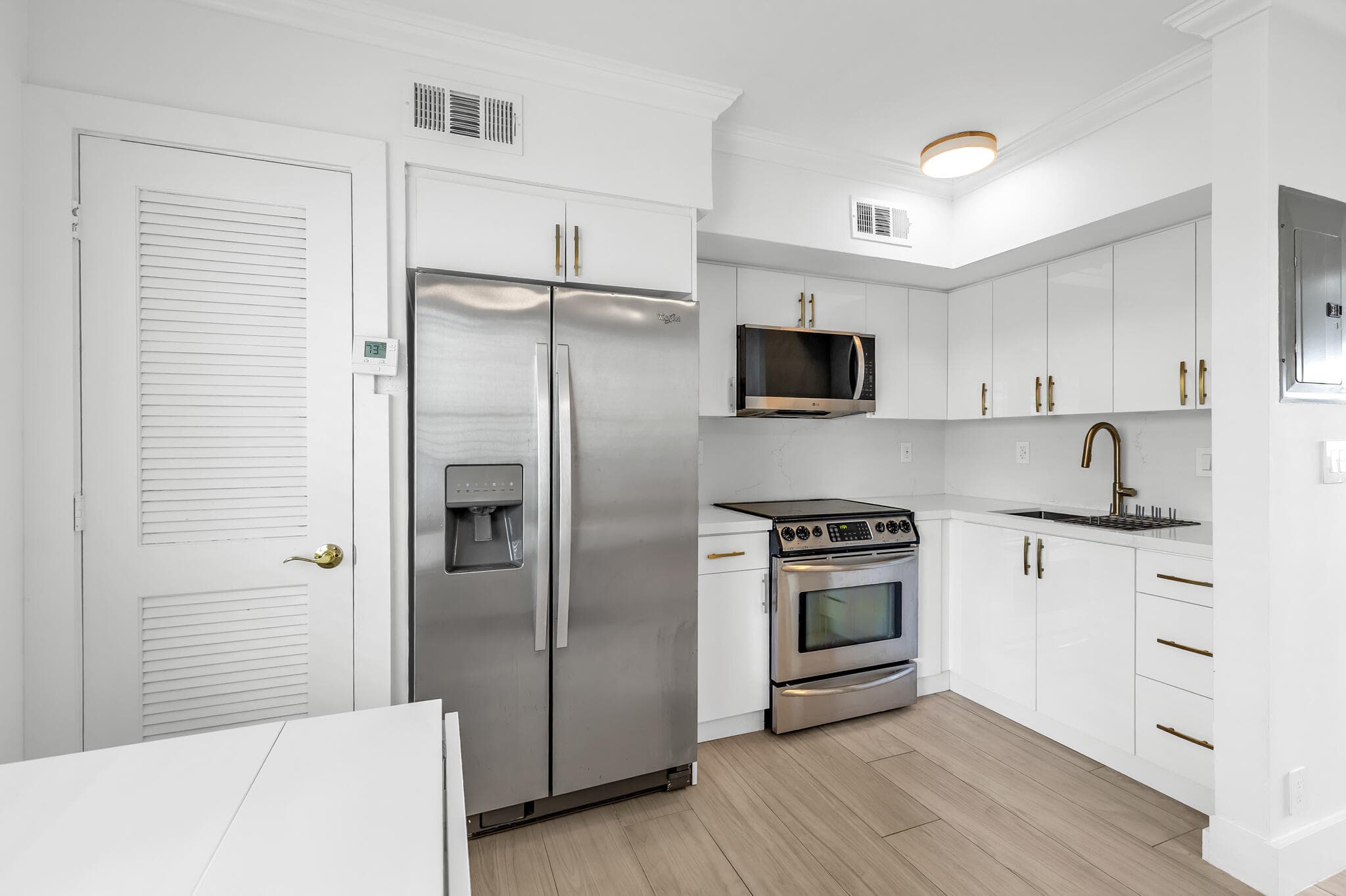 924 SE 2nd Street 32, Fort Lauderdale, FL 33301 — photo 6 of 16
