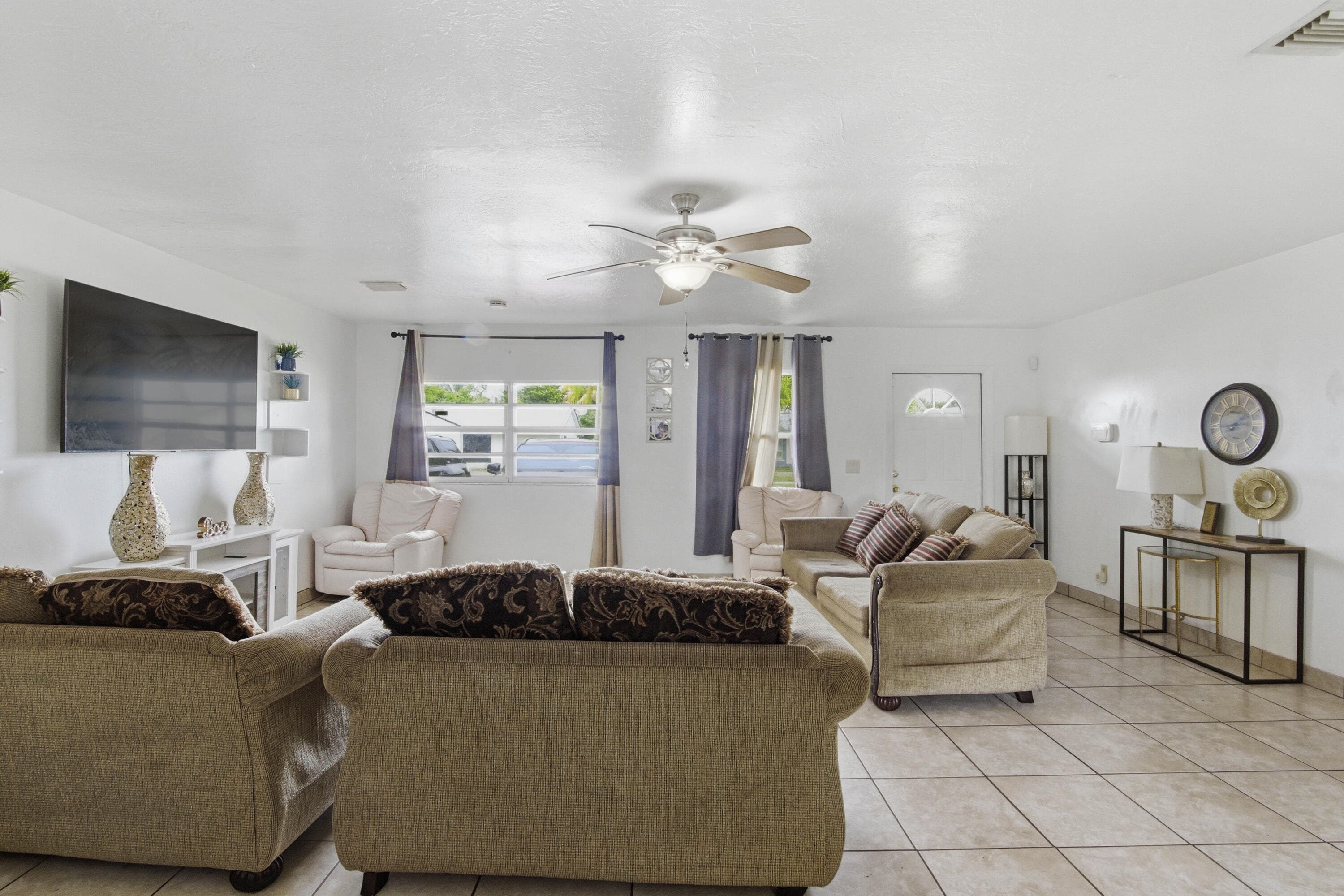 8230 SW 4th Place, North Lauderdale, FL 33068 — photo 1 of 23