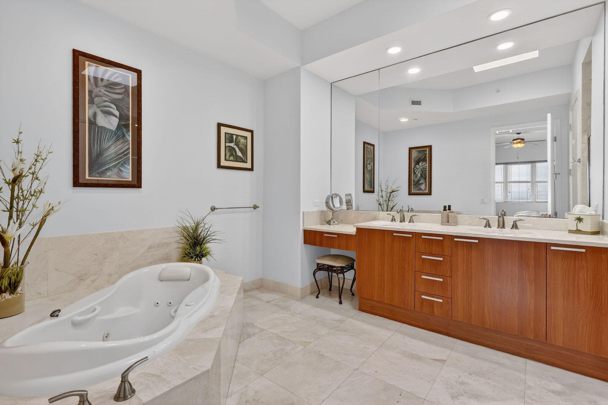 2640 Lake Shore Drive 2608, Riviera Beach, FL 33404 — photo 25 of 78