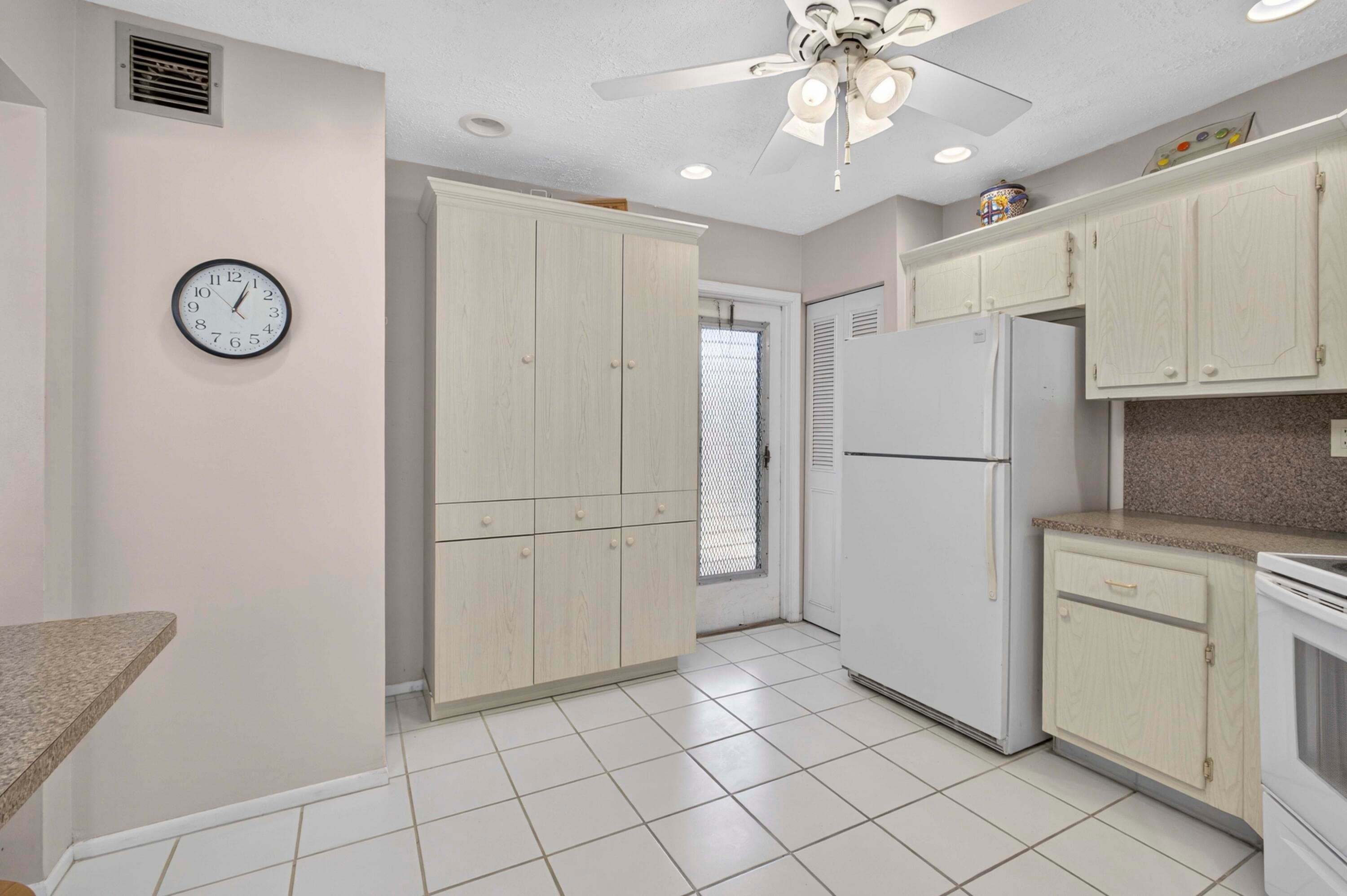3 Greenway Vlg N 210, Royal Palm Beach, FL 33411 — photo 19 of 54