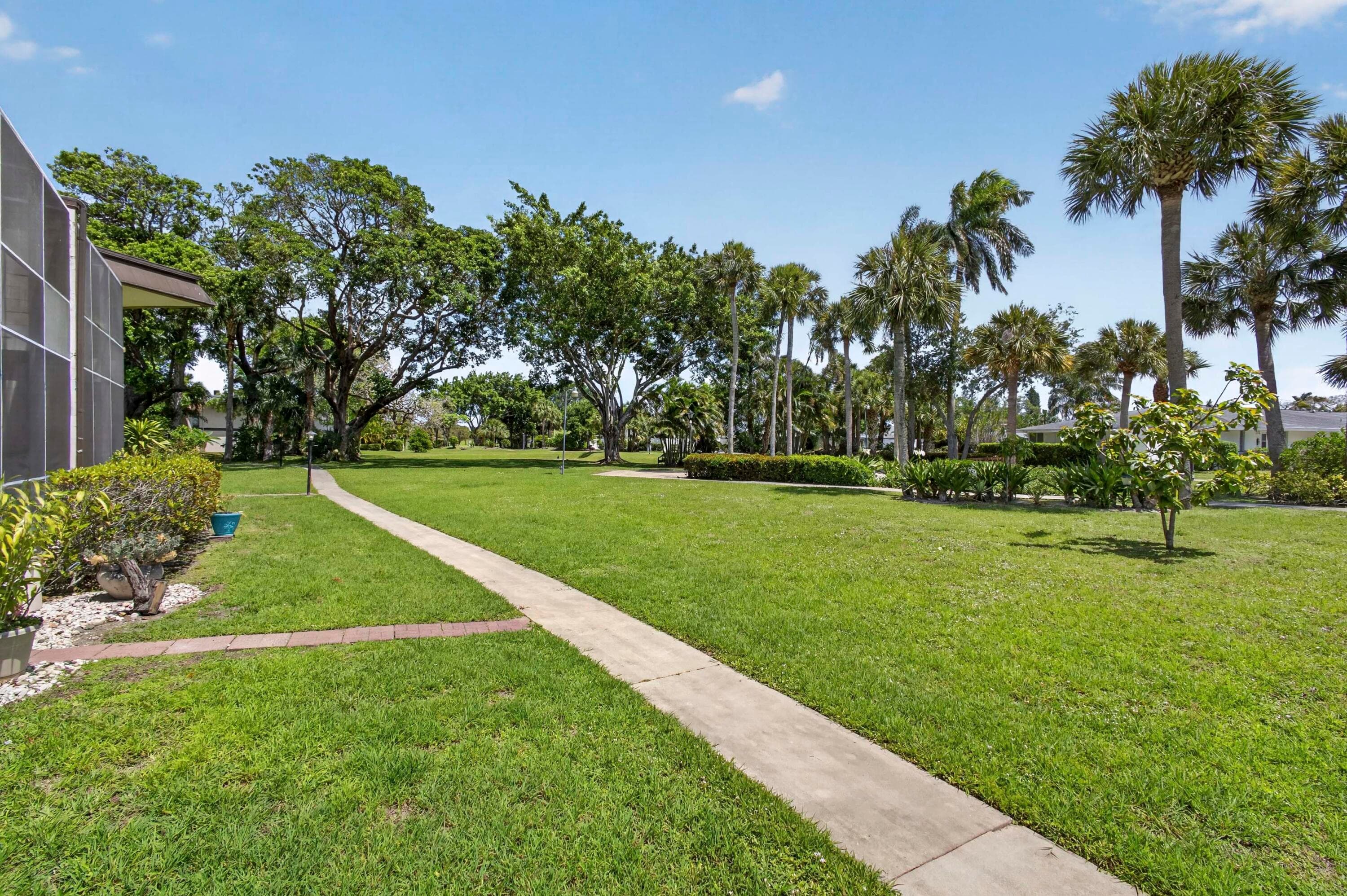 3 Greenway Vlg N 210, Royal Palm Beach, FL 33411 — photo 38 of 54