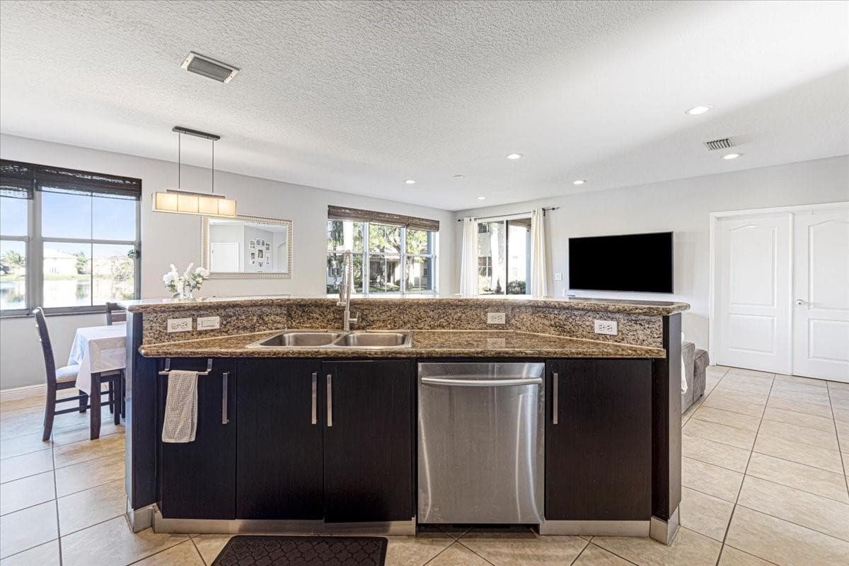 2316 SW 127th Avenue, Miramar, FL 33027 — photo 14 of 30