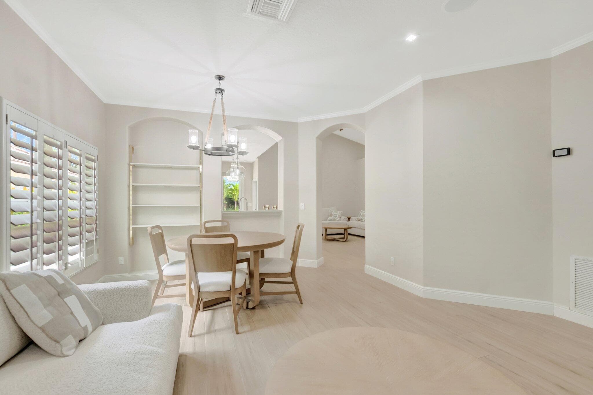 1050 Delray Lakes Drive, Delray Beach, FL 33444 — photo 7 of 59