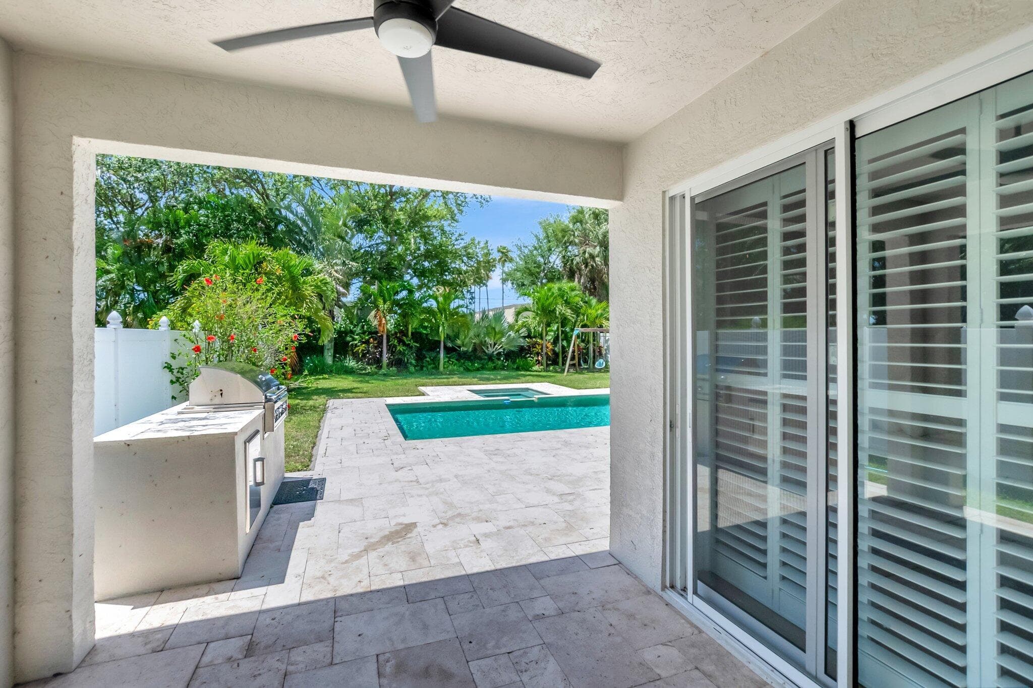 1050 Delray Lakes Drive, Delray Beach, FL 33444 — photo 36 of 59