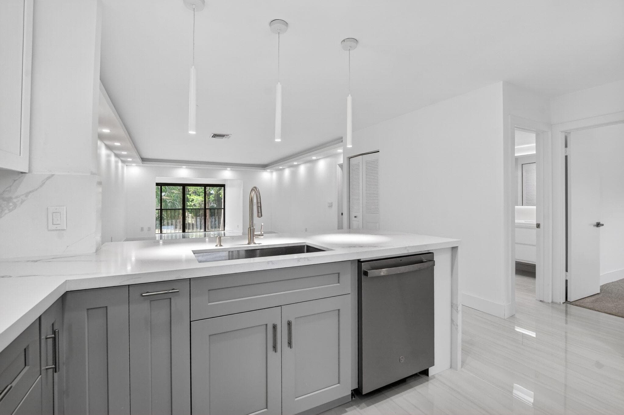 9272 Vista Del Lago 28f, Boca Raton, FL 33428 — photo 13 of 26