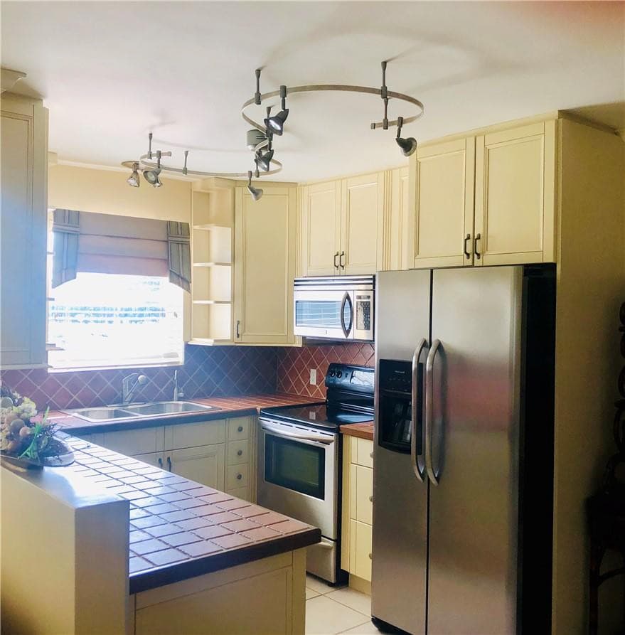 137 Farnham F 137, Deerfield Beach, FL 33442 — photo 39 of 96