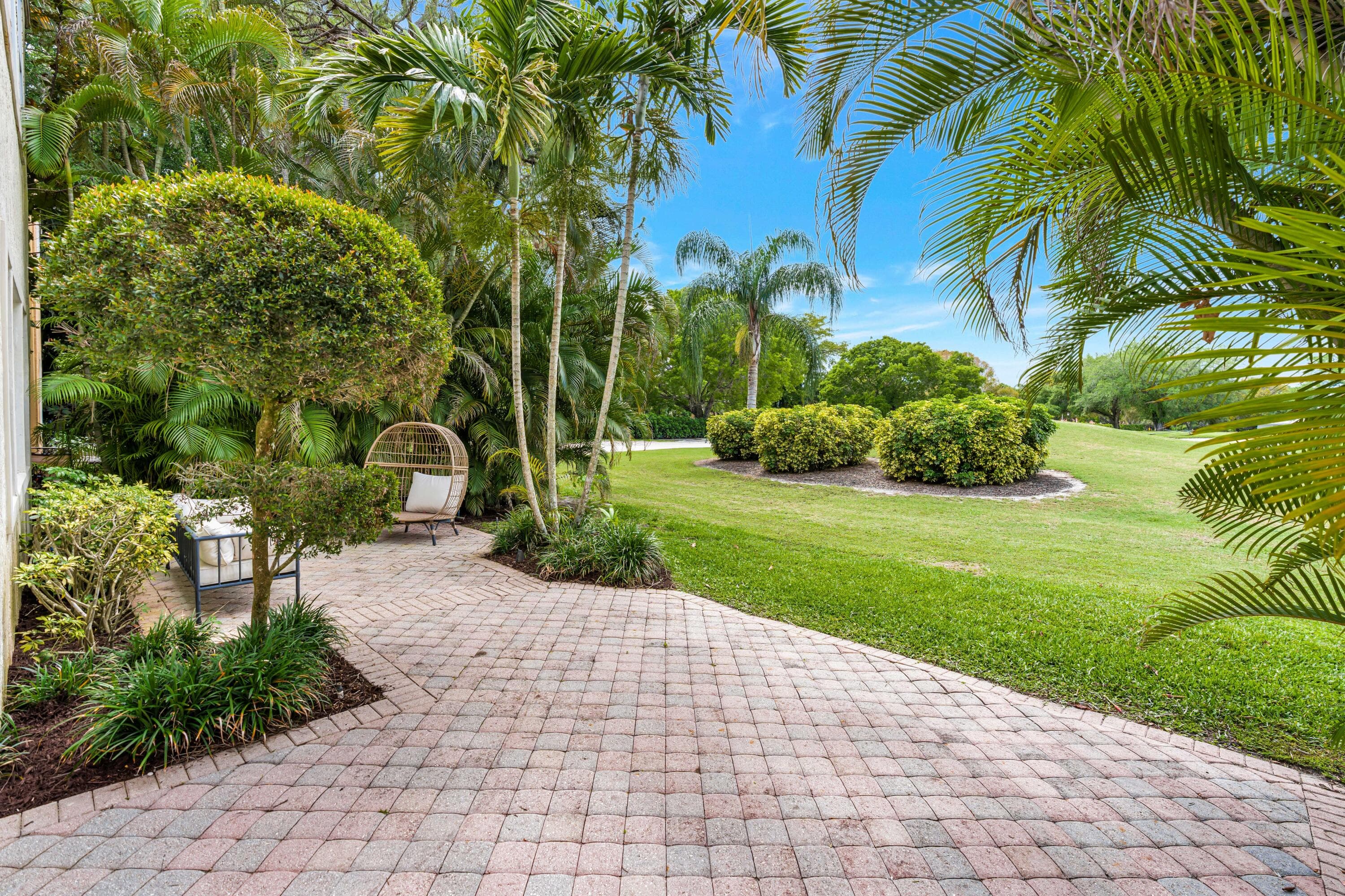 4 Via Del Corso, Palm Beach Gardens, FL 33418 — photo 2 of 69