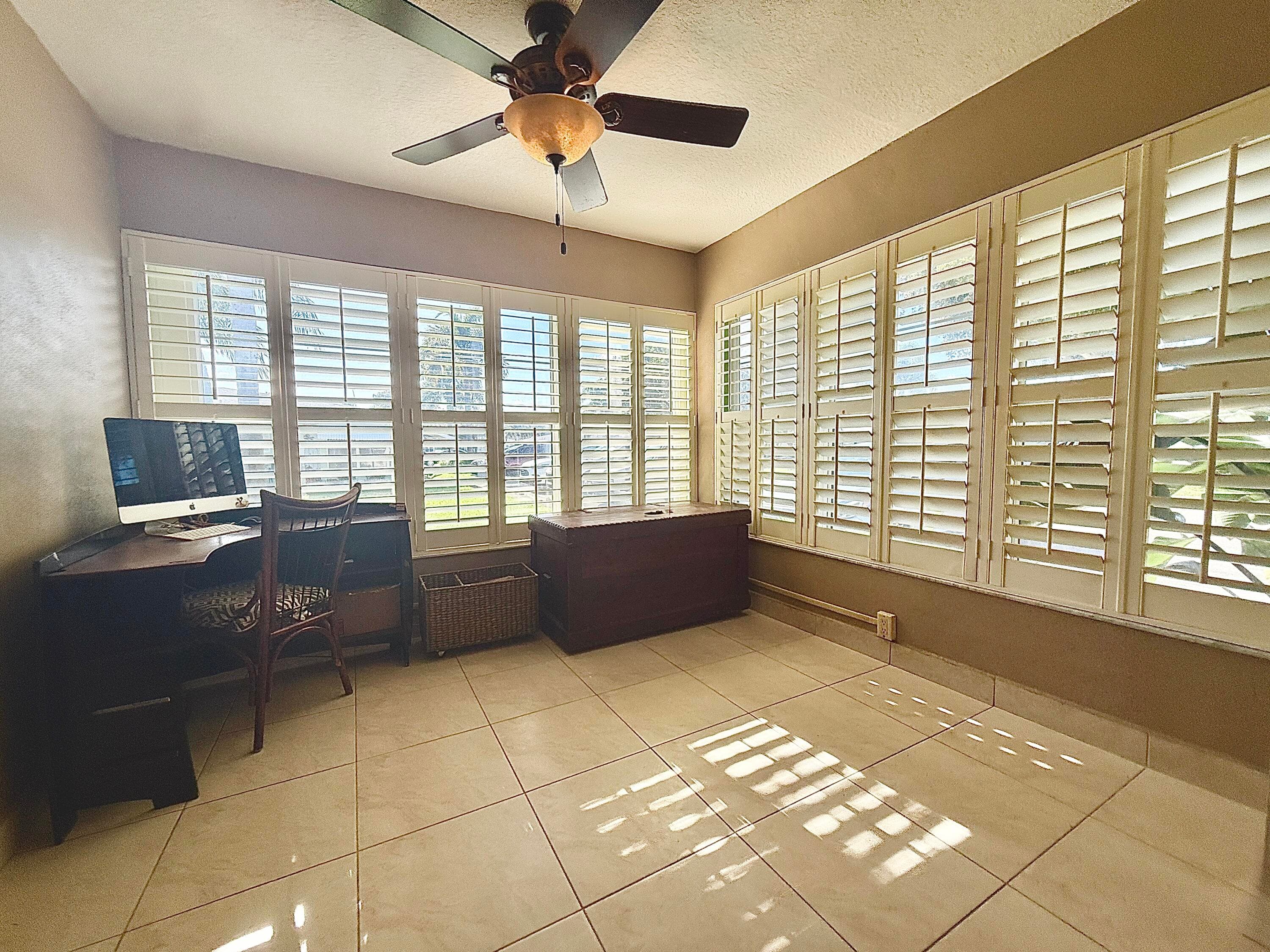 220 Country Lane A, Boynton Beach, FL 33435 — photo 2 of 20