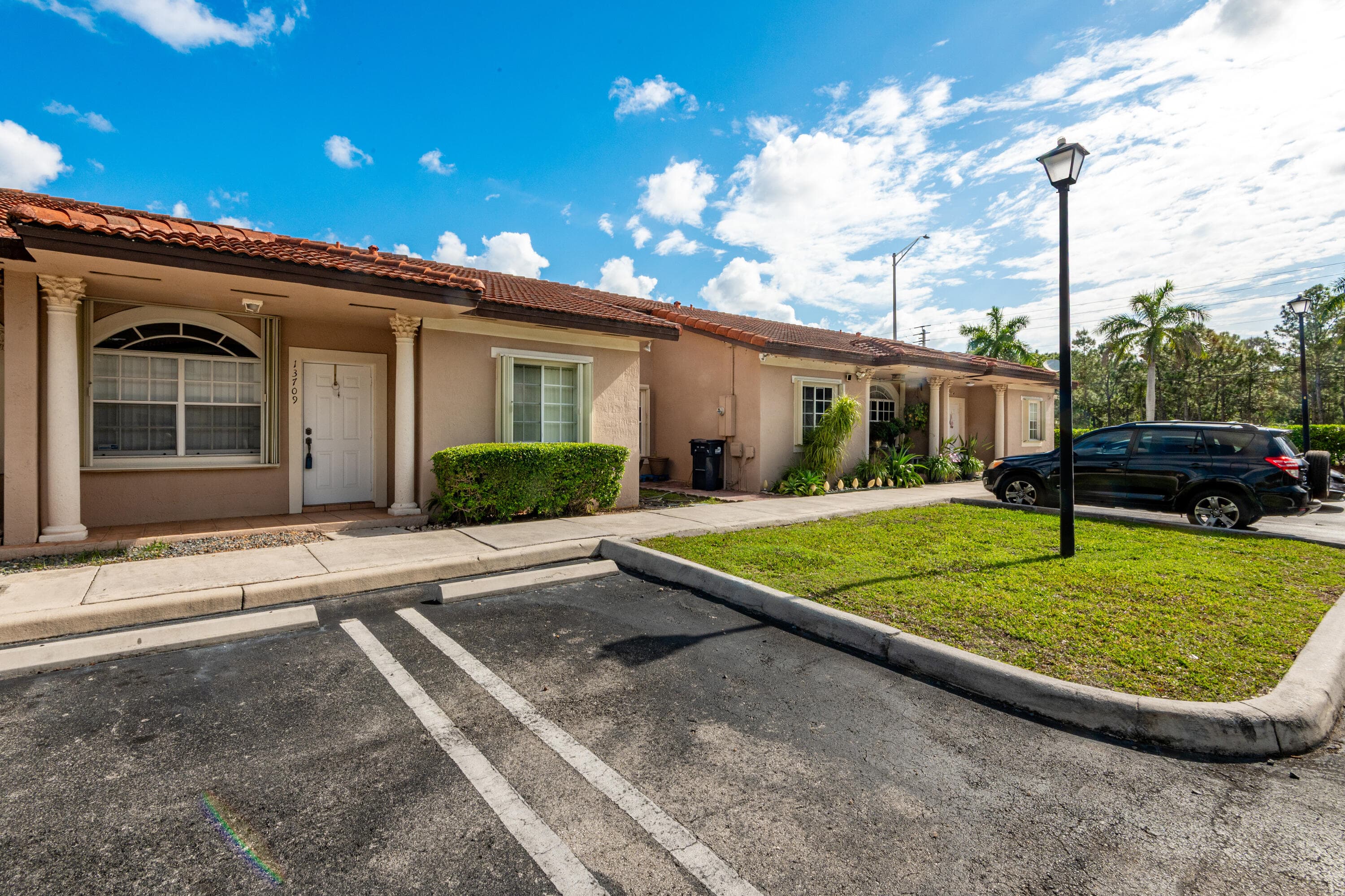 13709 SW 170th Terrace, Miami, FL 33177 — photo 1 of 29